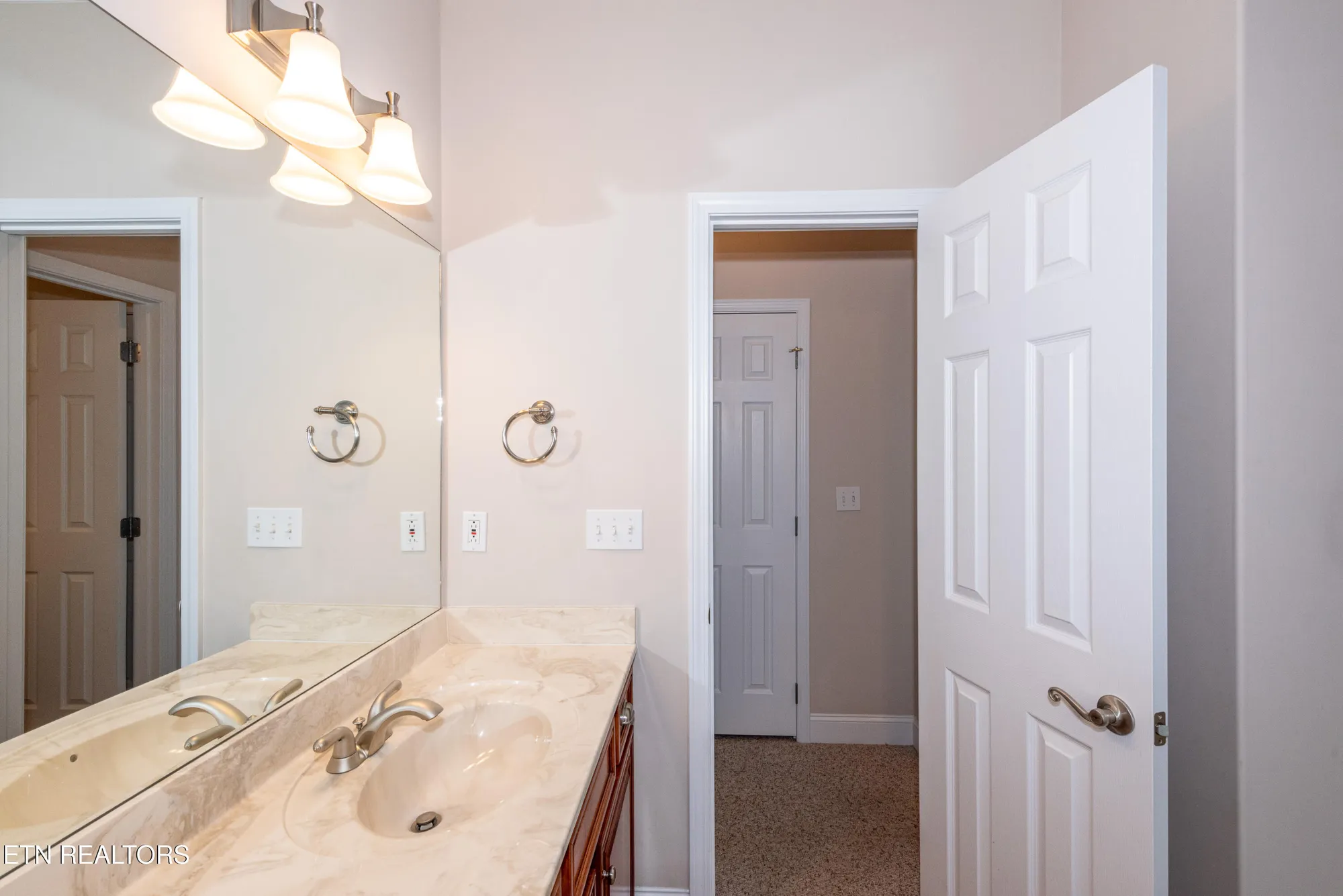 Property Slideshow image 35 of 49 | 210 oologila pl, Loudon, TN, 37774