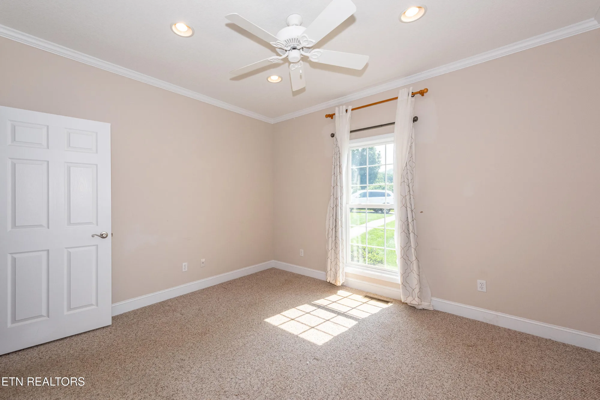 Property Slideshow image 39 of 49 | 210 oologila pl, Loudon, TN, 37774