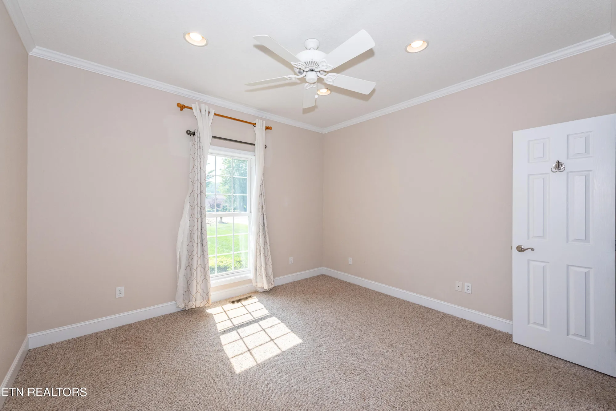 Property Slideshow image 41 of 49 | 210 oologila pl, Loudon, TN, 37774