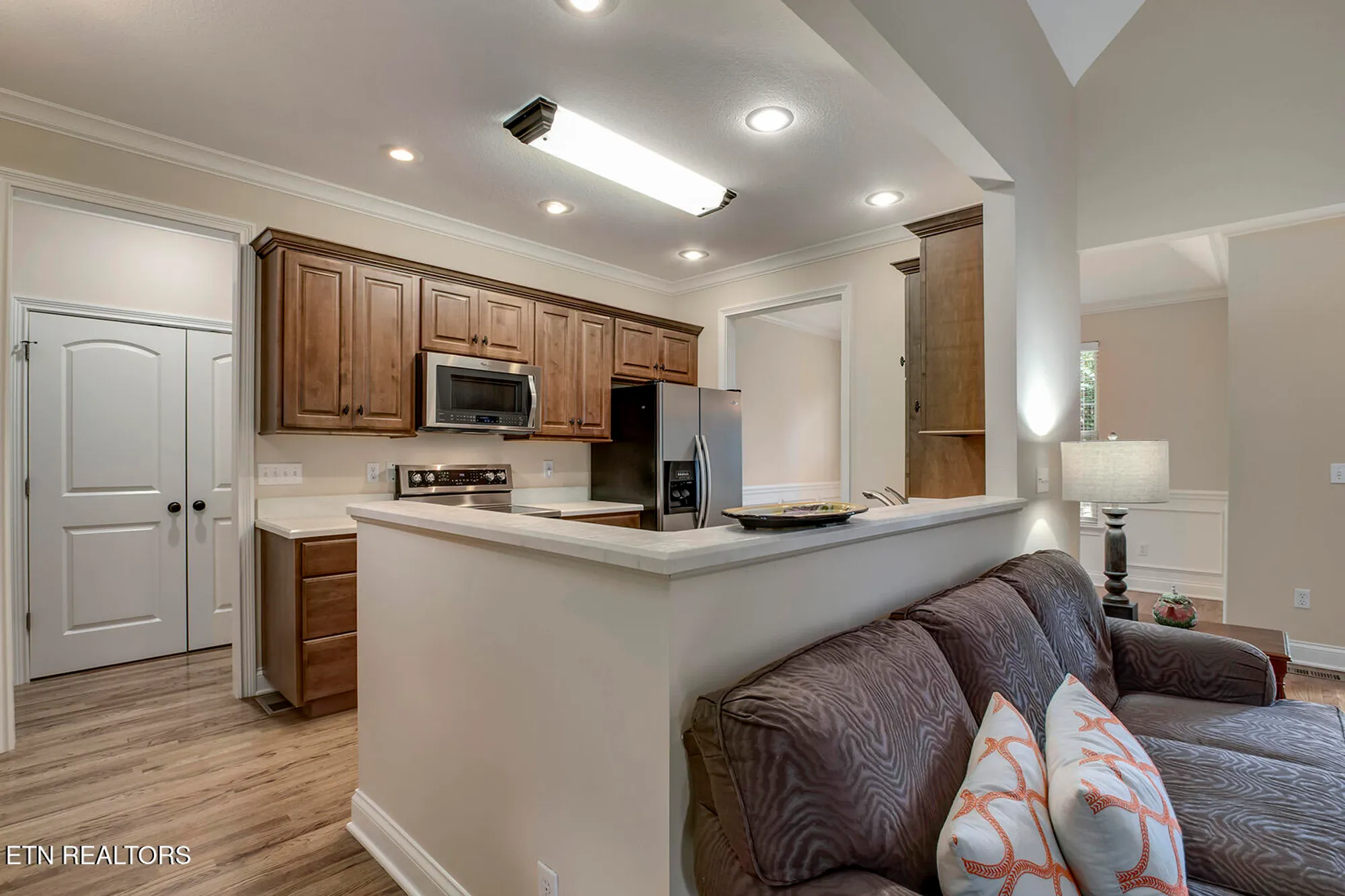 Property Slideshow image 14 of 61 | 202 coyatee ct, Loudon, TN, 37774