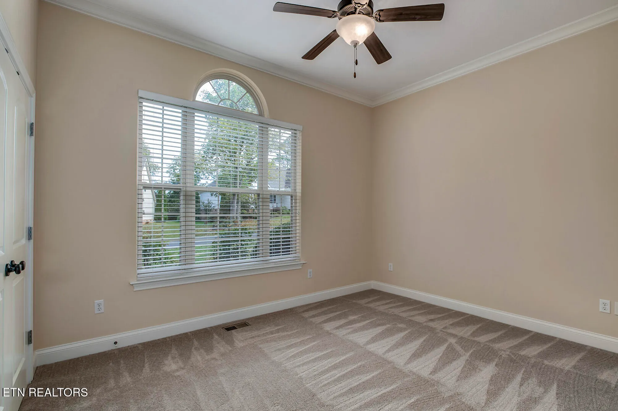 Property Slideshow image 27 of 61 | 202 coyatee ct, Loudon, TN, 37774