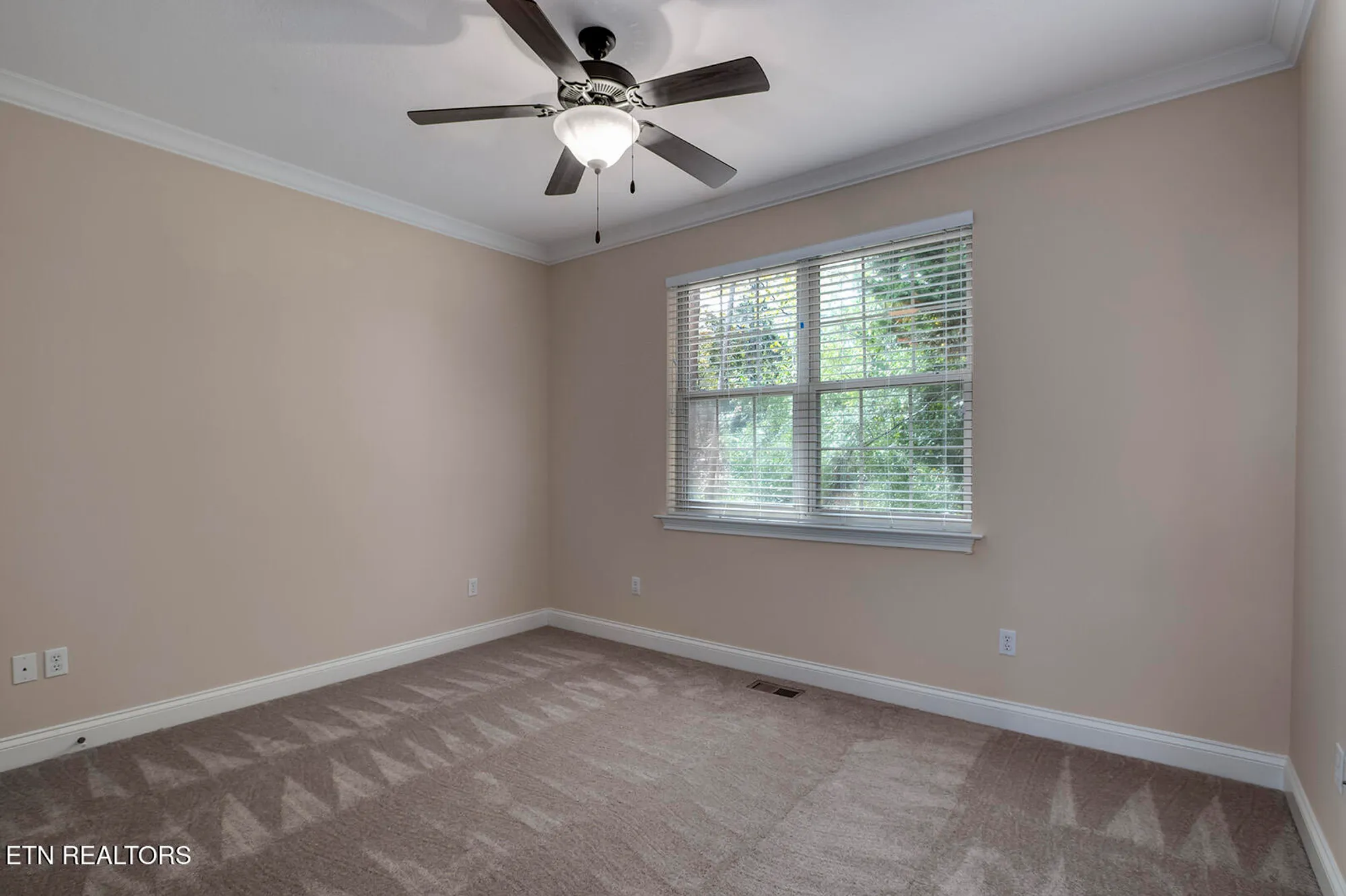 Property Slideshow image 32 of 61 | 202 coyatee ct, Loudon, TN, 37774