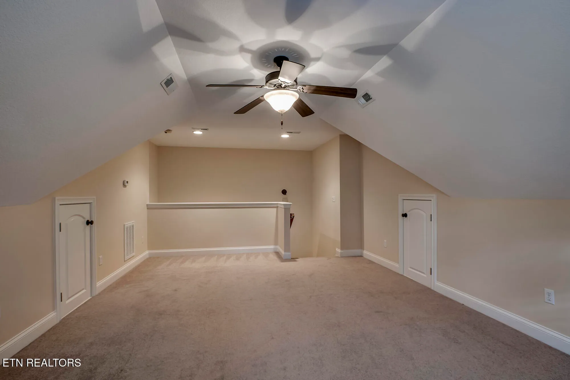 Property Slideshow image 42 of 61 | 202 coyatee ct, Loudon, TN, 37774