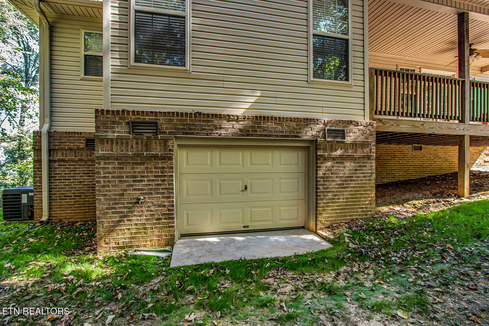 Property Slideshow image 49 of 61 | 202 coyatee ct, Loudon, TN, 37774