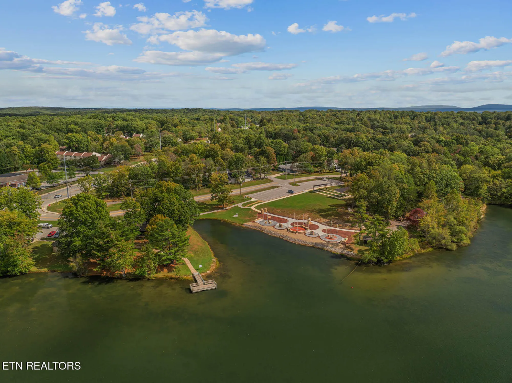 Property Slideshow image 38 of 53 | 10 lakeshore ter 62, Crossville, TN, 38558