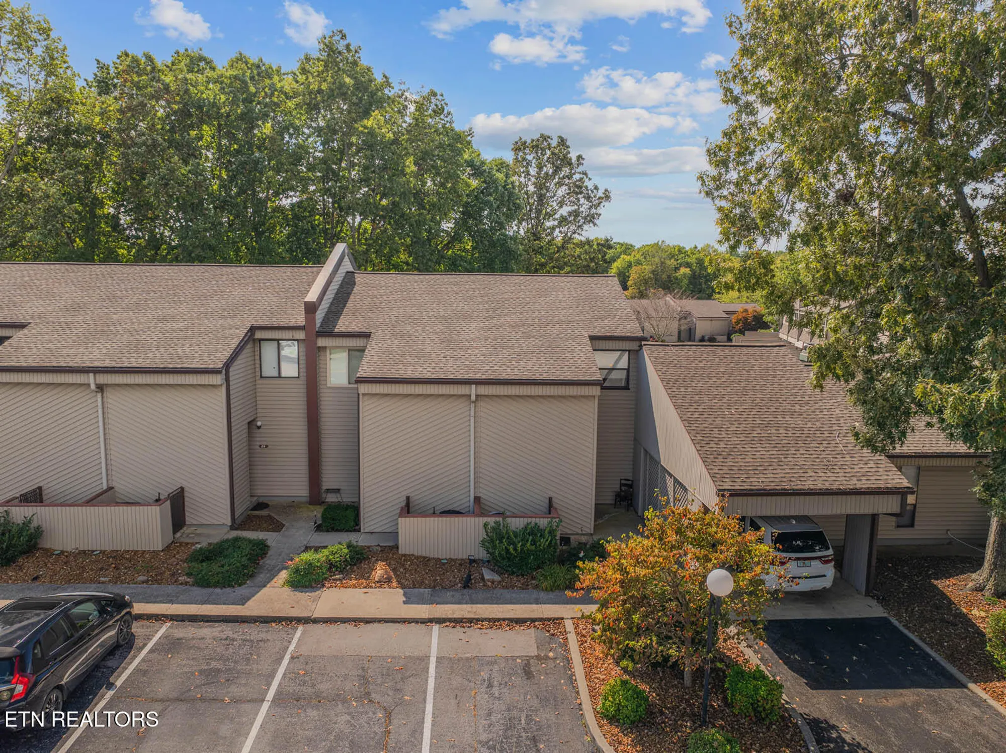 Property Slideshow image 6 of 53 | 10 lakeshore ter 62, Crossville, TN, 38558