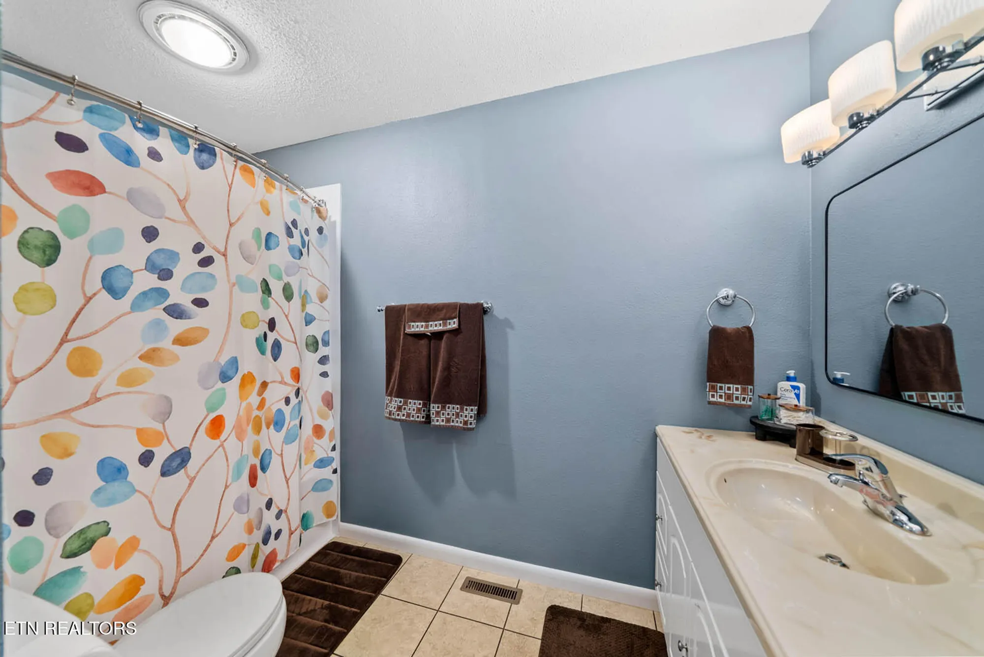 Property Slideshow image 26 of 53 | 10 lakeshore ter 62, Crossville, TN, 38558