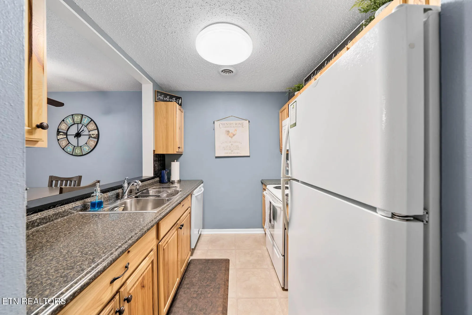 Property Slideshow image 11 of 53 | 10 lakeshore ter 62, Crossville, TN, 38558