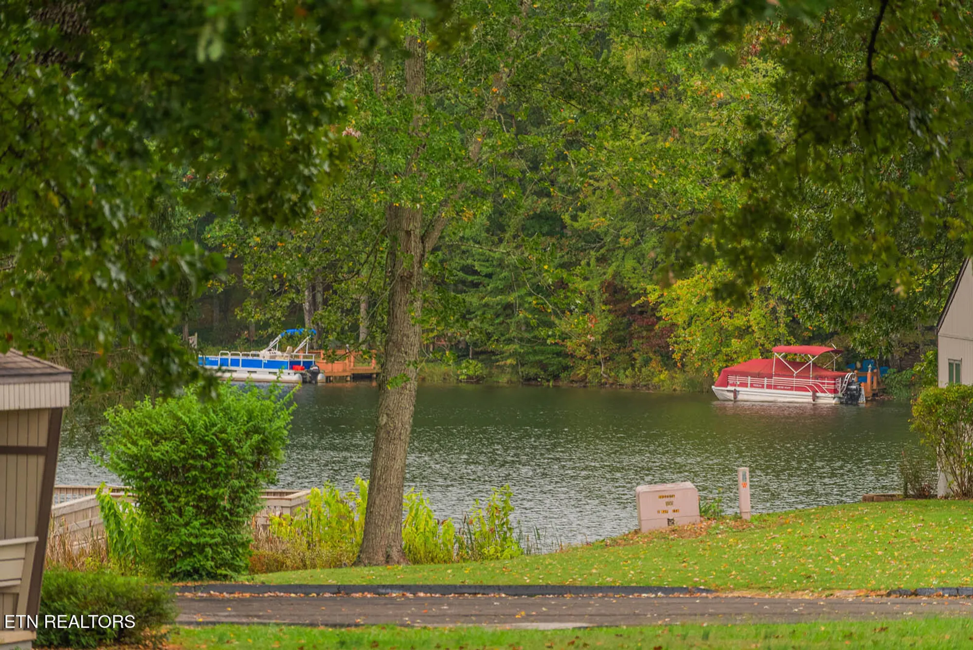 Property Slideshow image 33 of 53 | 10 lakeshore ter 62, Crossville, TN, 38558