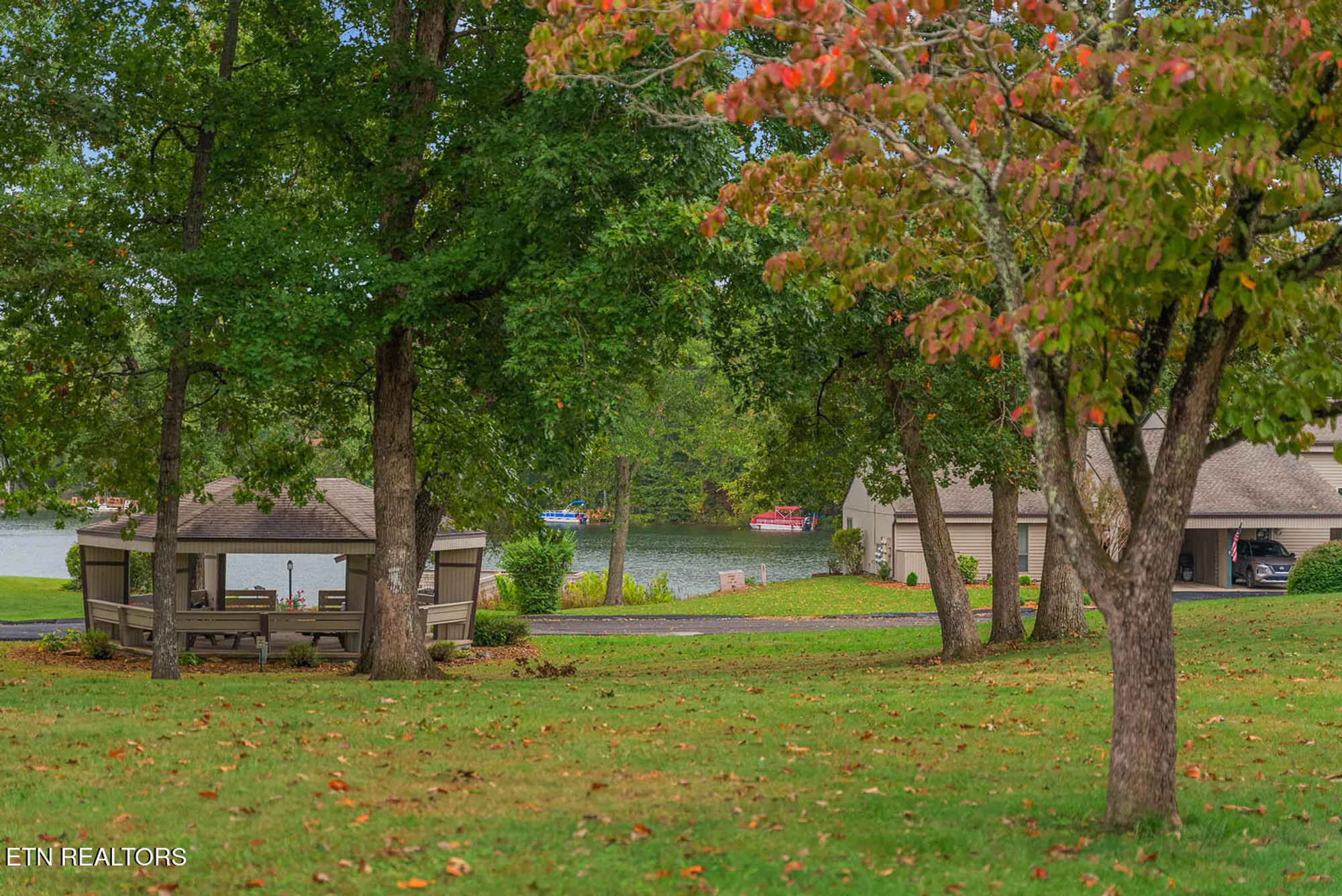 Property Slideshow image 34 of 53 | 10 lakeshore ter 62, Crossville, TN, 38558