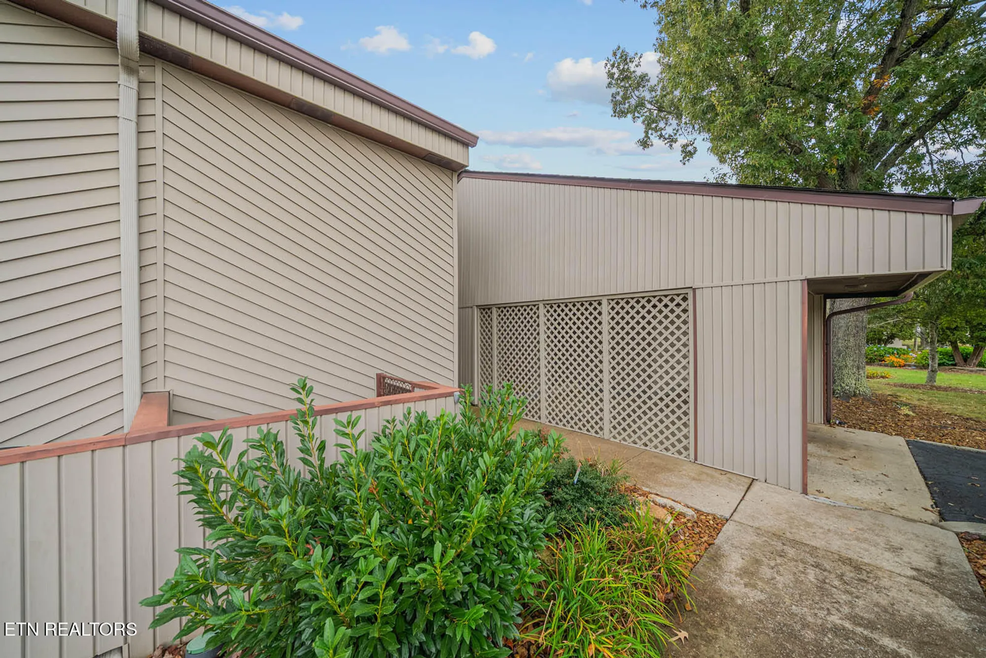 Property Slideshow image 47 of 53 | 10 lakeshore ter 62, Crossville, TN, 38558