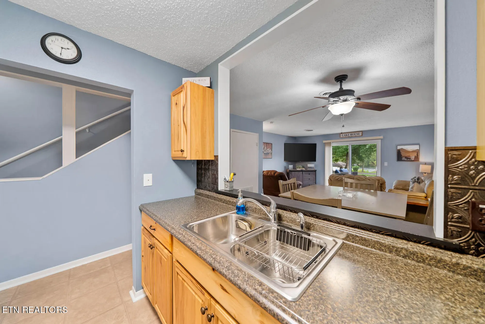 Property Slideshow image 13 of 53 | 10 lakeshore ter 62, Crossville, TN, 38558