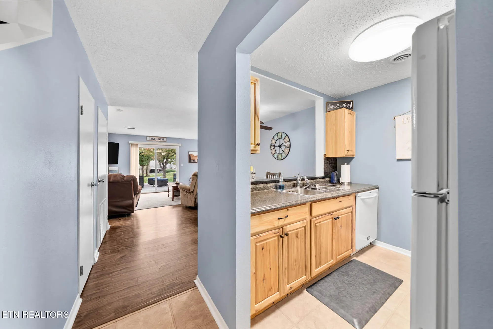 Property Slideshow image 10 of 53 | 10 lakeshore ter 62, Crossville, TN, 38558