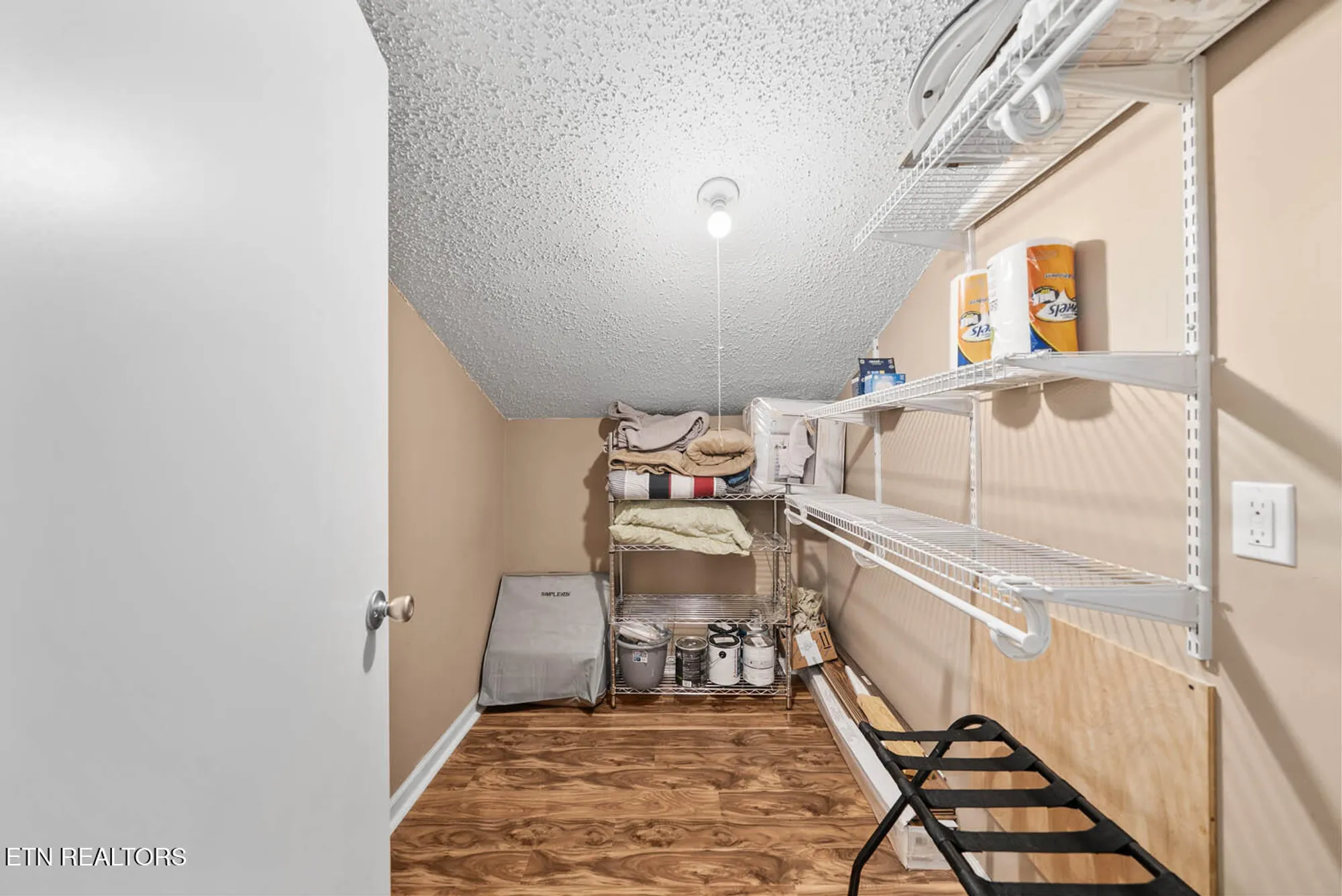 Property Slideshow image 23 of 53 | 10 lakeshore ter 62, Crossville, TN, 38558