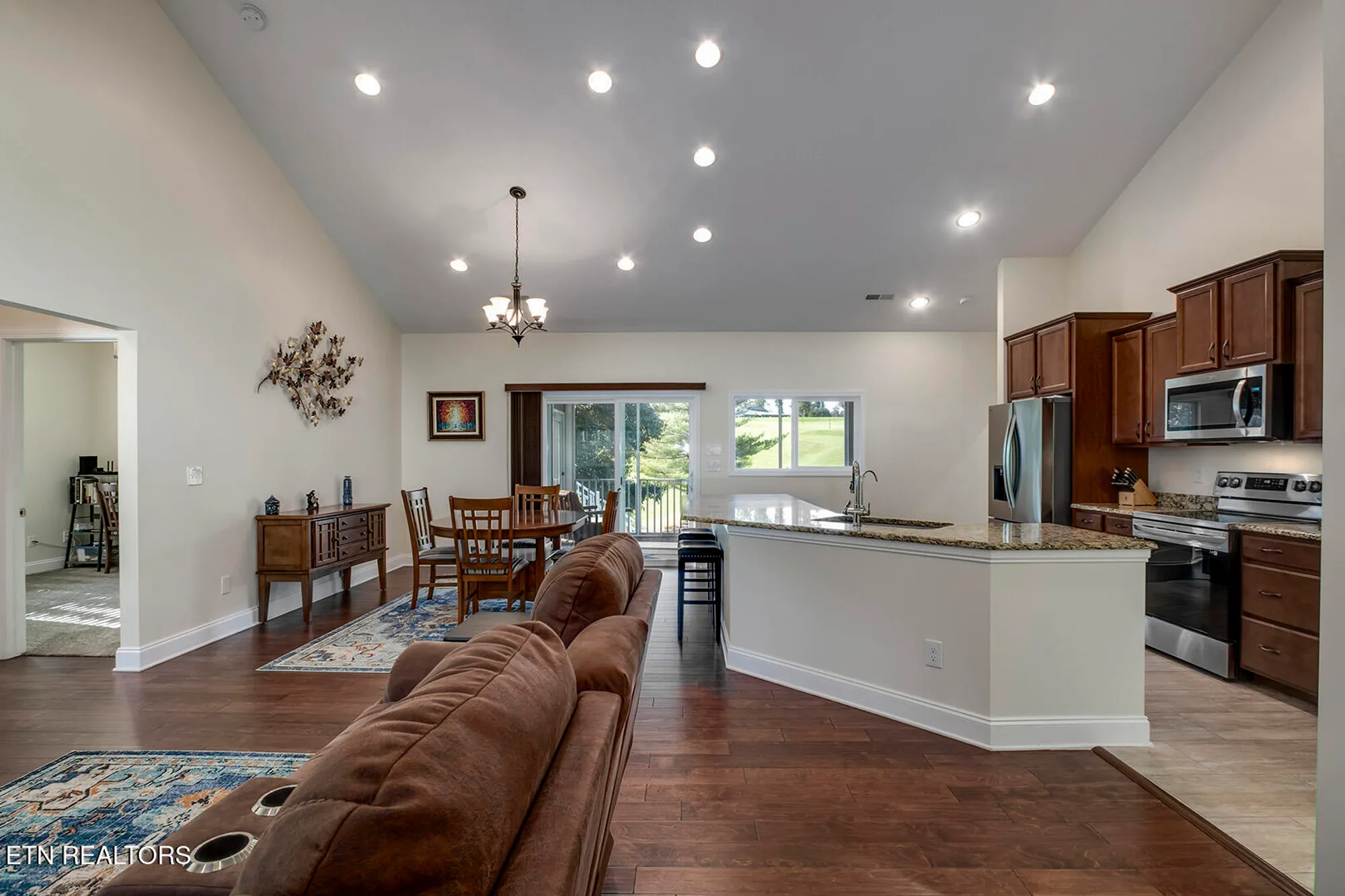 Property Slideshow image 7 of 54 | 134 daleyuhski way, Loudon, TN, 37774