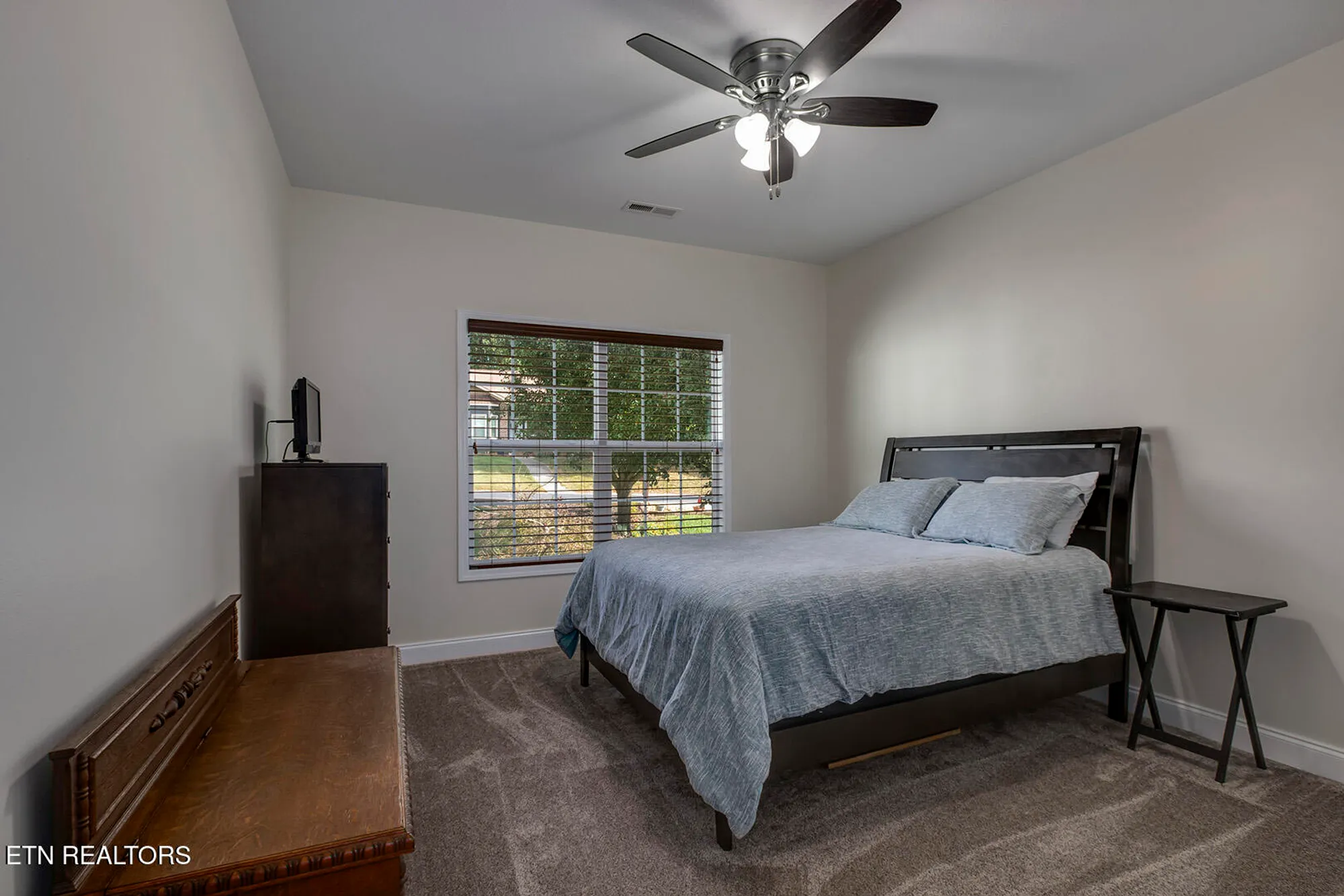 Property Slideshow image 33 of 54 | 134 daleyuhski way, Loudon, TN, 37774