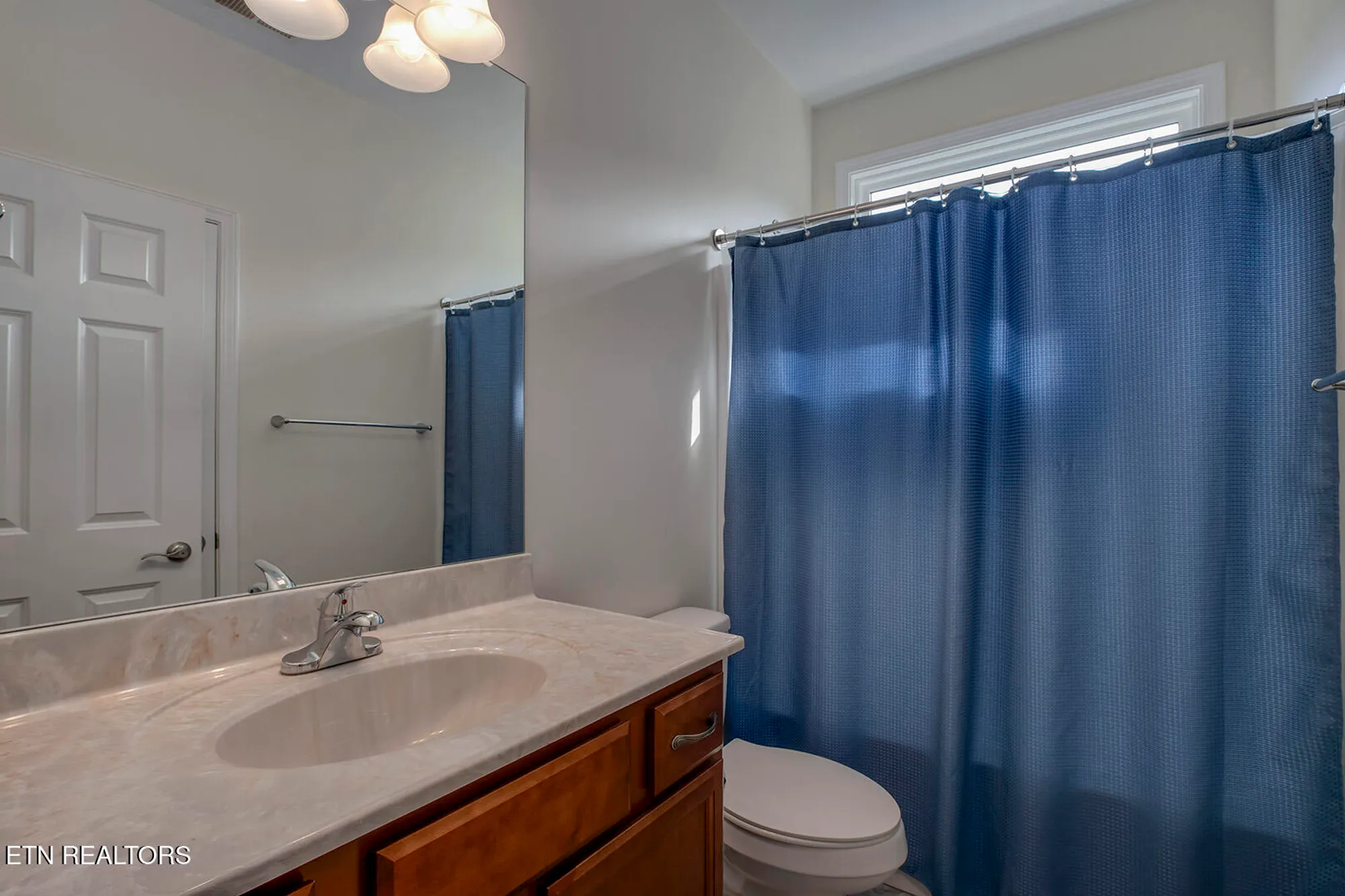 Property Slideshow image 36 of 54 | 134 daleyuhski way, Loudon, TN, 37774