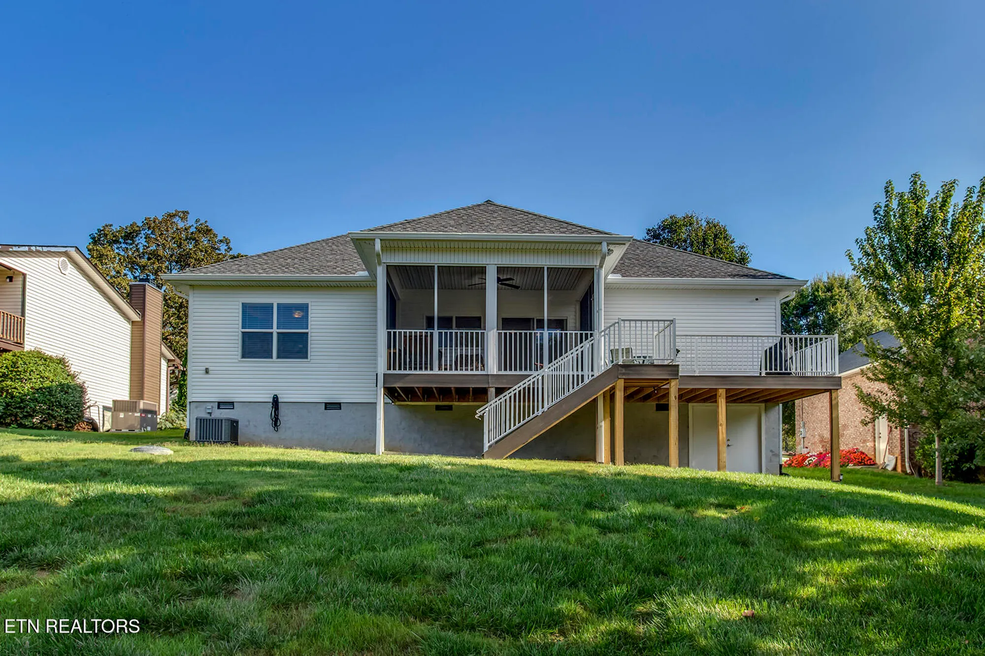 Property Slideshow image 45 of 54 | 134 daleyuhski way, Loudon, TN, 37774