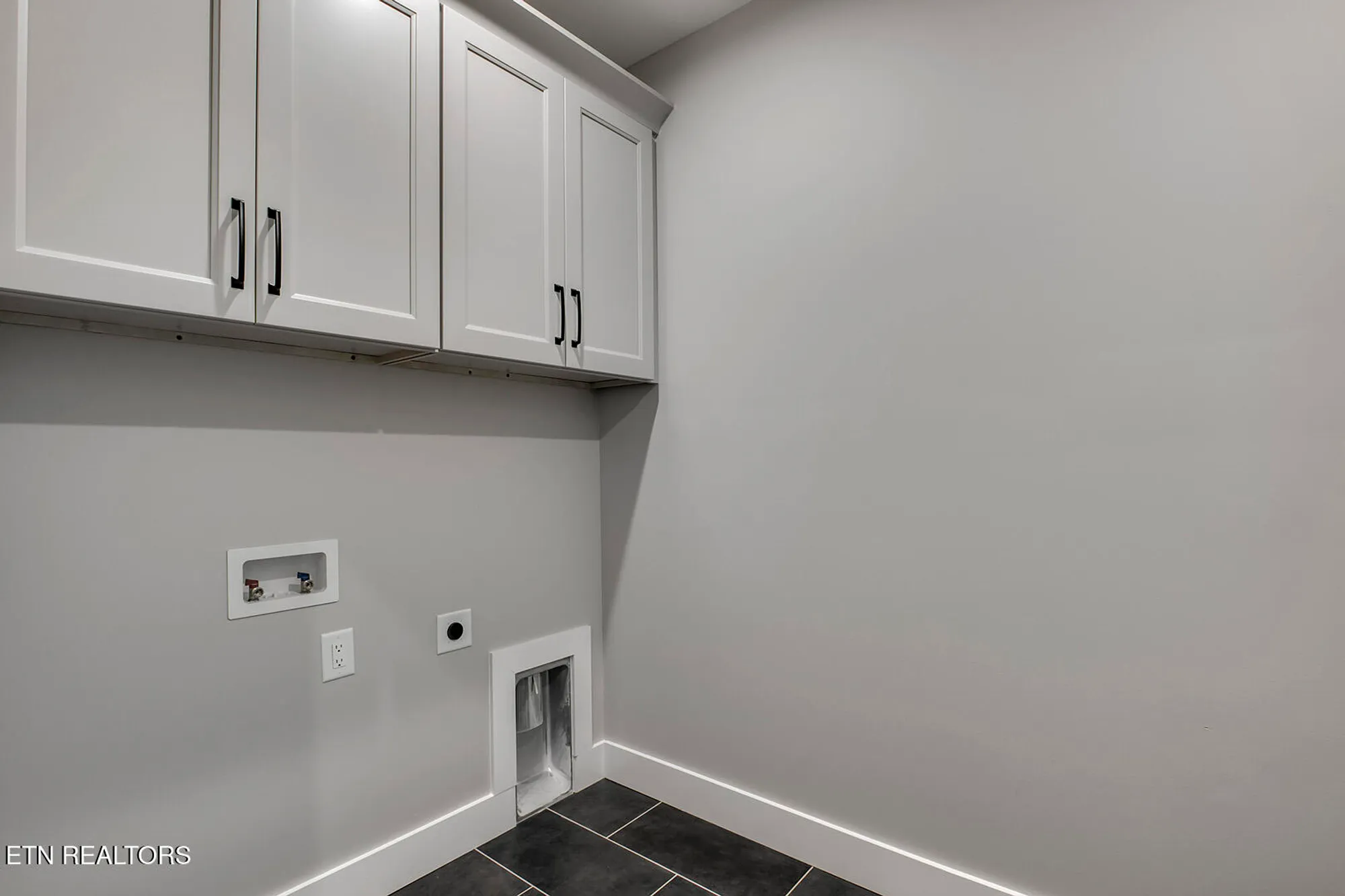 Property Slideshow image 19 of 57 | 115 oonoga way, Loudon, TN, 37774