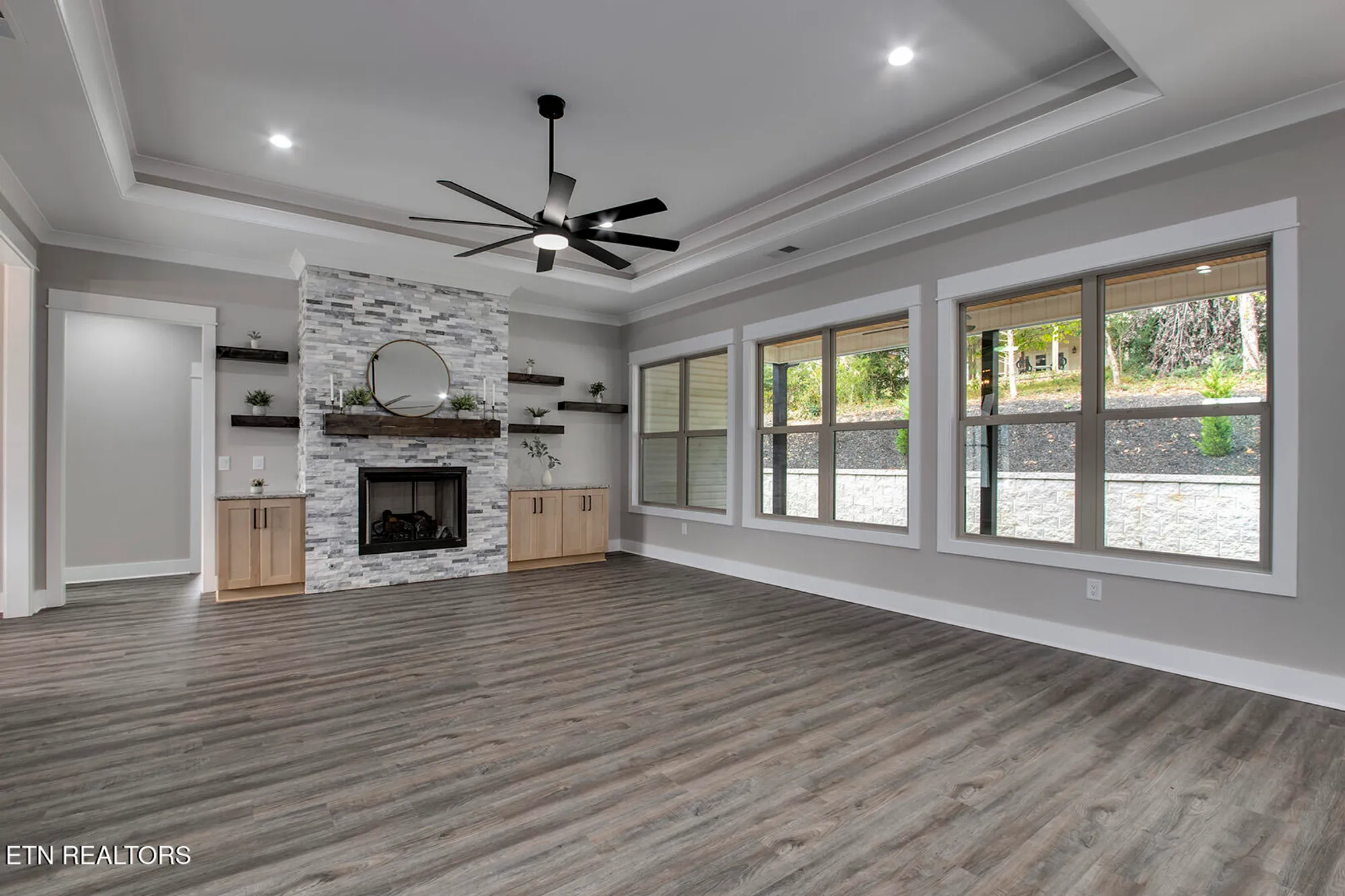 Property Slideshow image 8 of 57 | 115 oonoga way, Loudon, TN, 37774