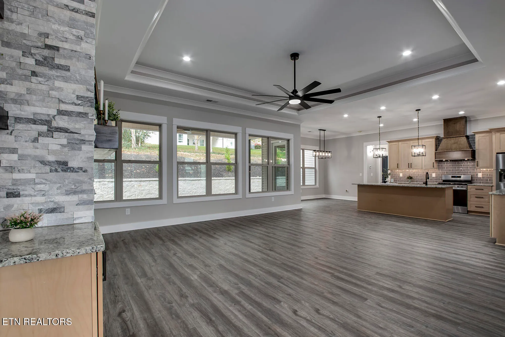 Property Slideshow image 12 of 57 | 115 oonoga way, Loudon, TN, 37774