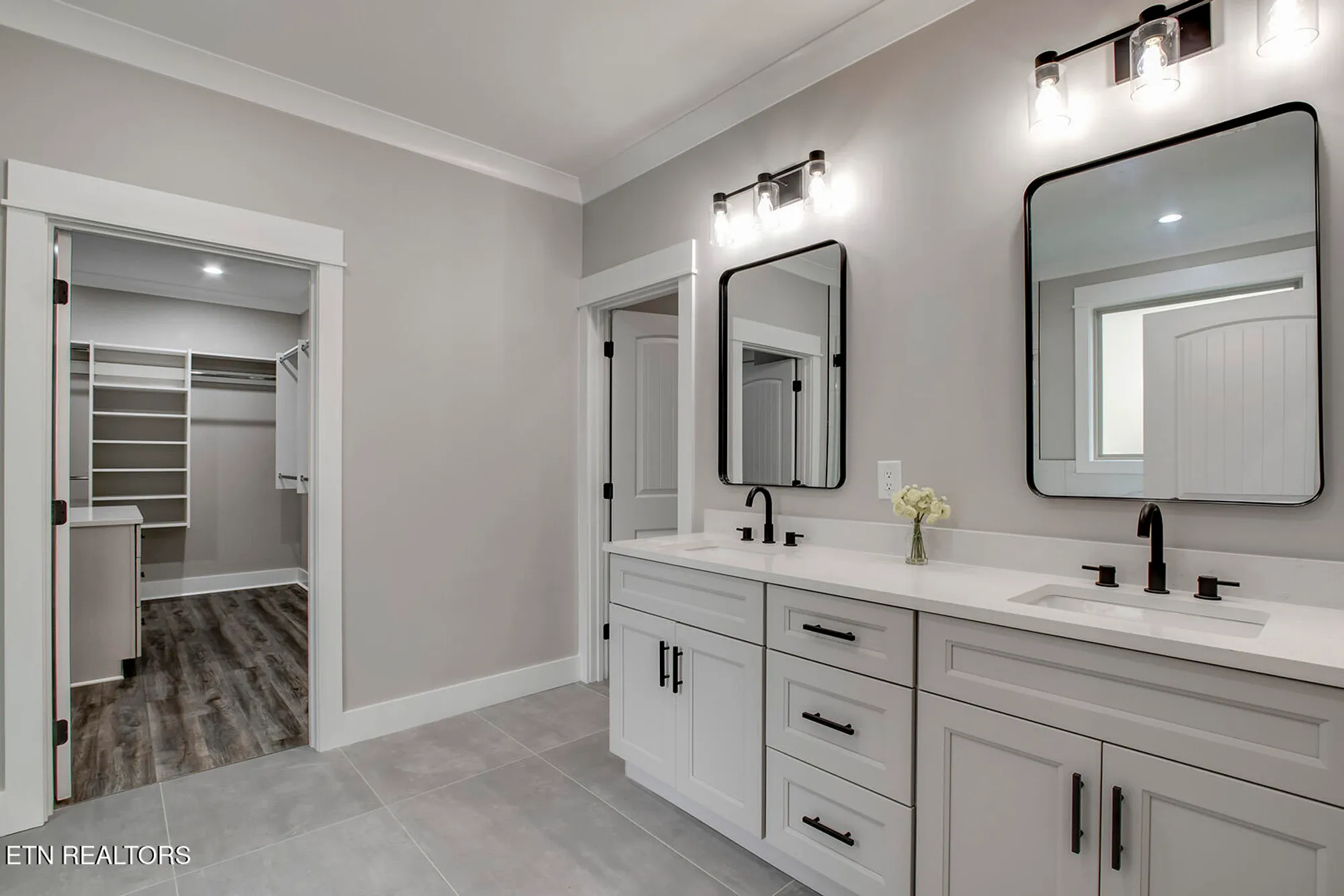 Property Slideshow image 31 of 57 | 115 oonoga way, Loudon, TN, 37774