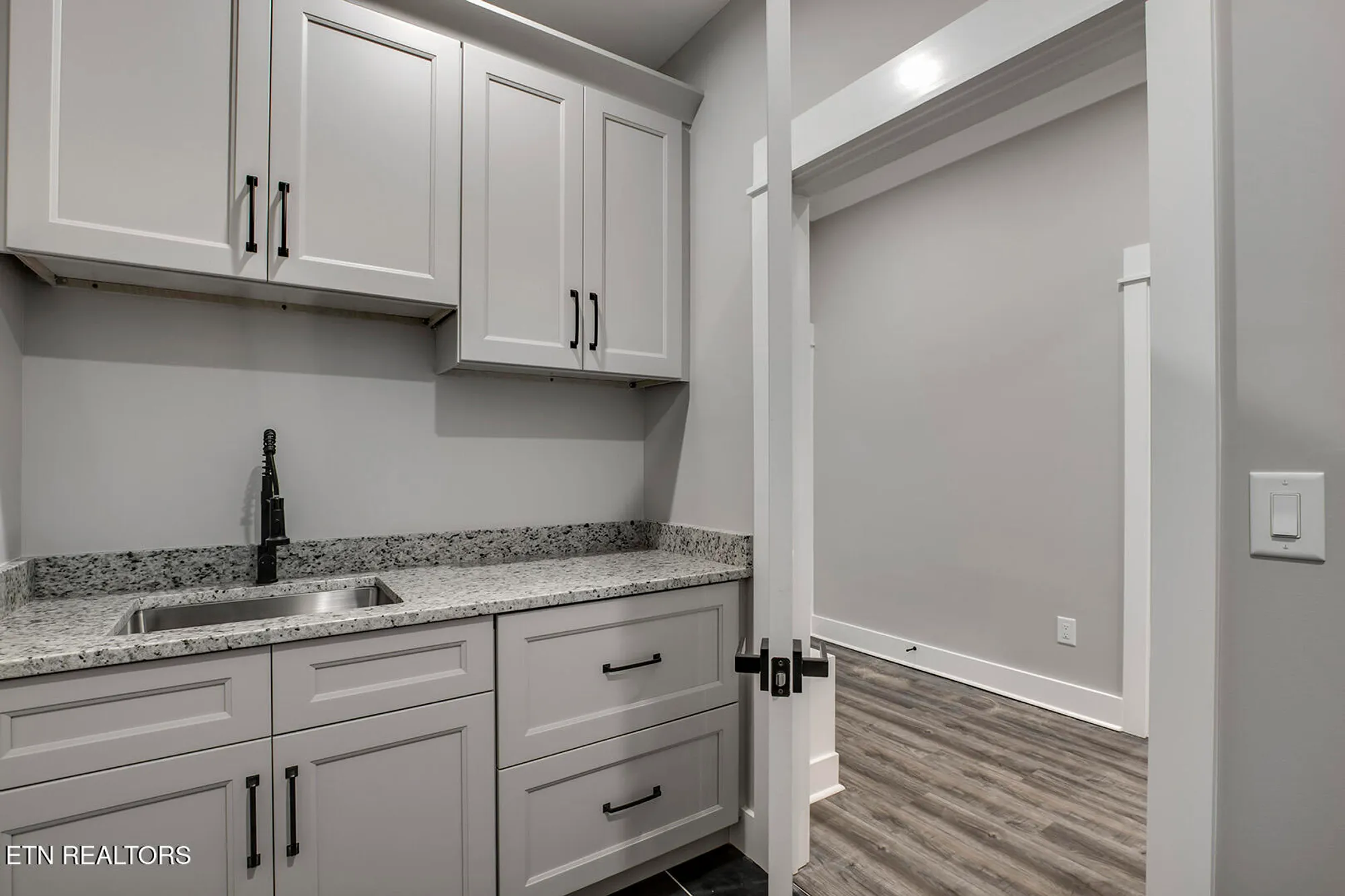 Property Slideshow image 20 of 57 | 115 oonoga way, Loudon, TN, 37774