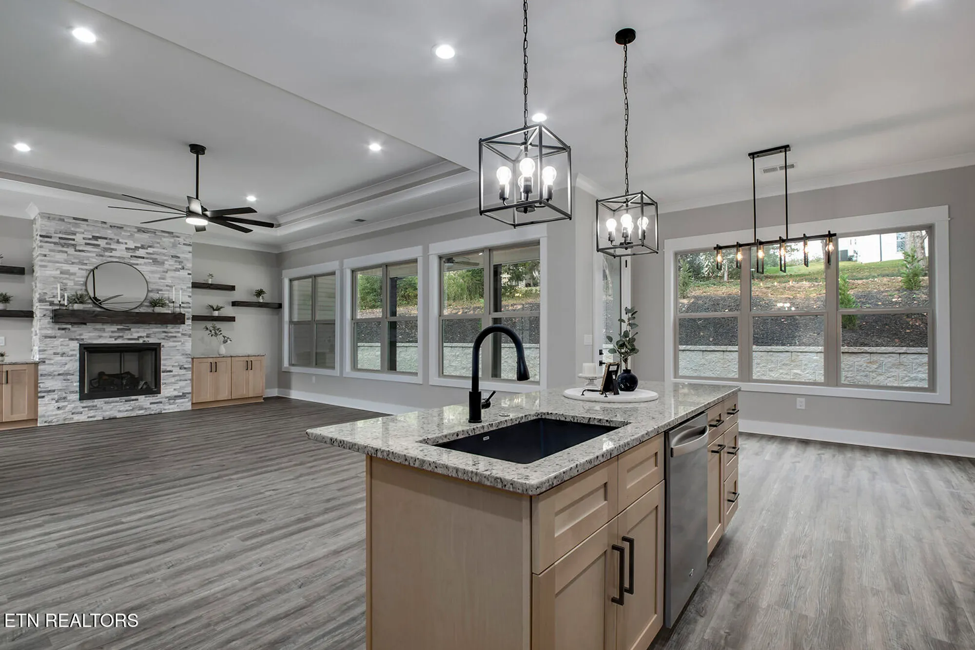 Property Slideshow image 25 of 57 | 115 oonoga way, Loudon, TN, 37774