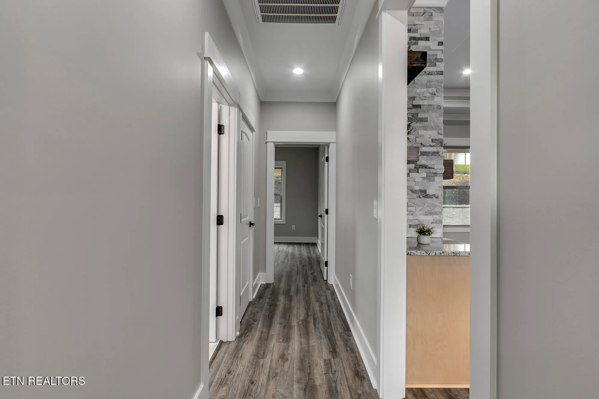 Property Slideshow image 39 of 57 | 115 oonoga way, Loudon, TN, 37774