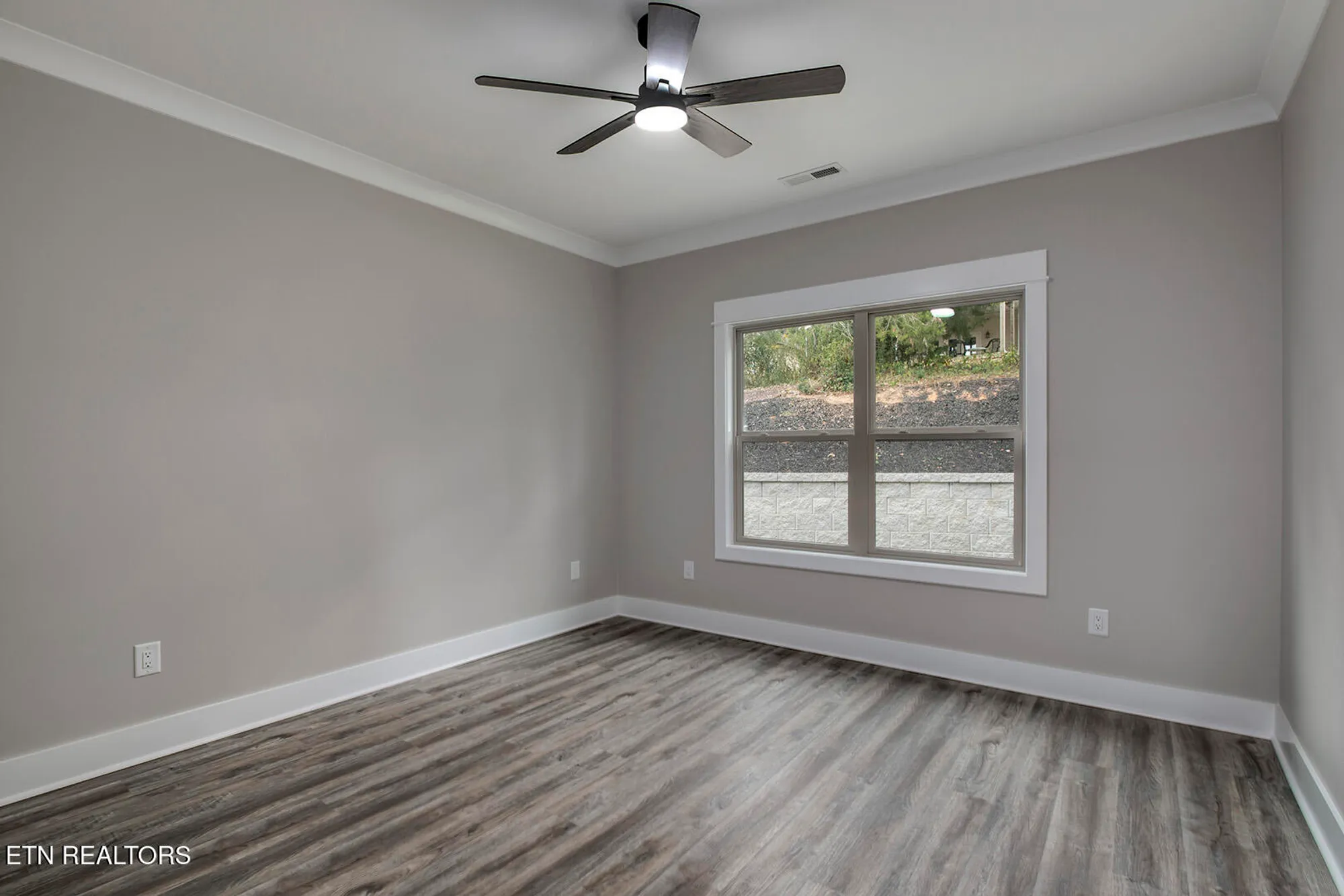 Property Slideshow image 41 of 57 | 115 oonoga way, Loudon, TN, 37774