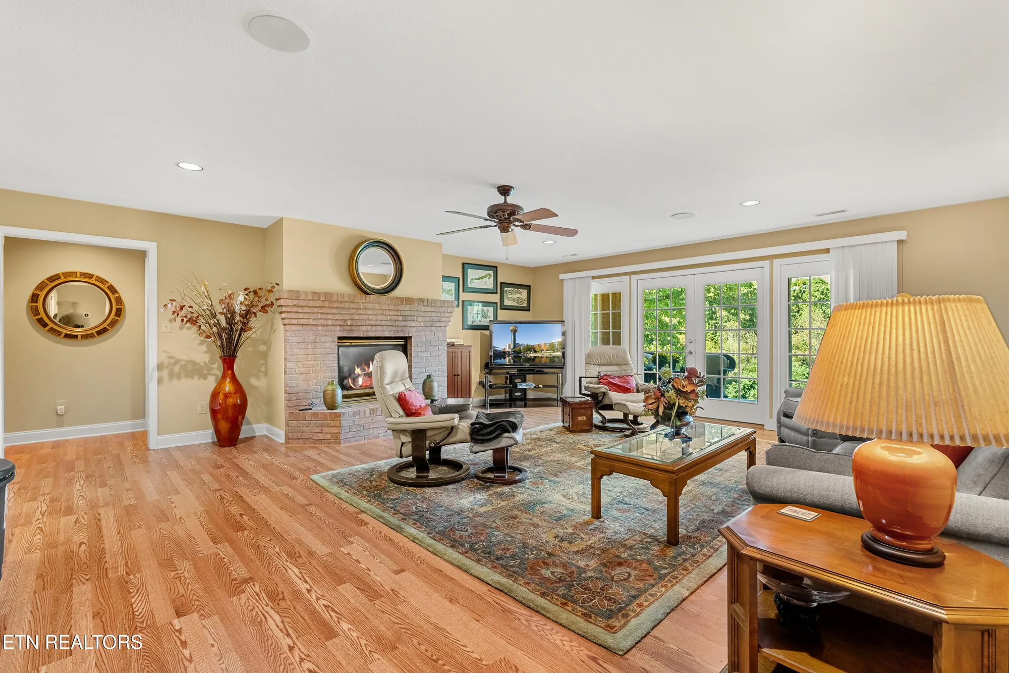 Property Slideshow image 32 of 40 | 117 kenosha ln, Loudon, TN, 37774