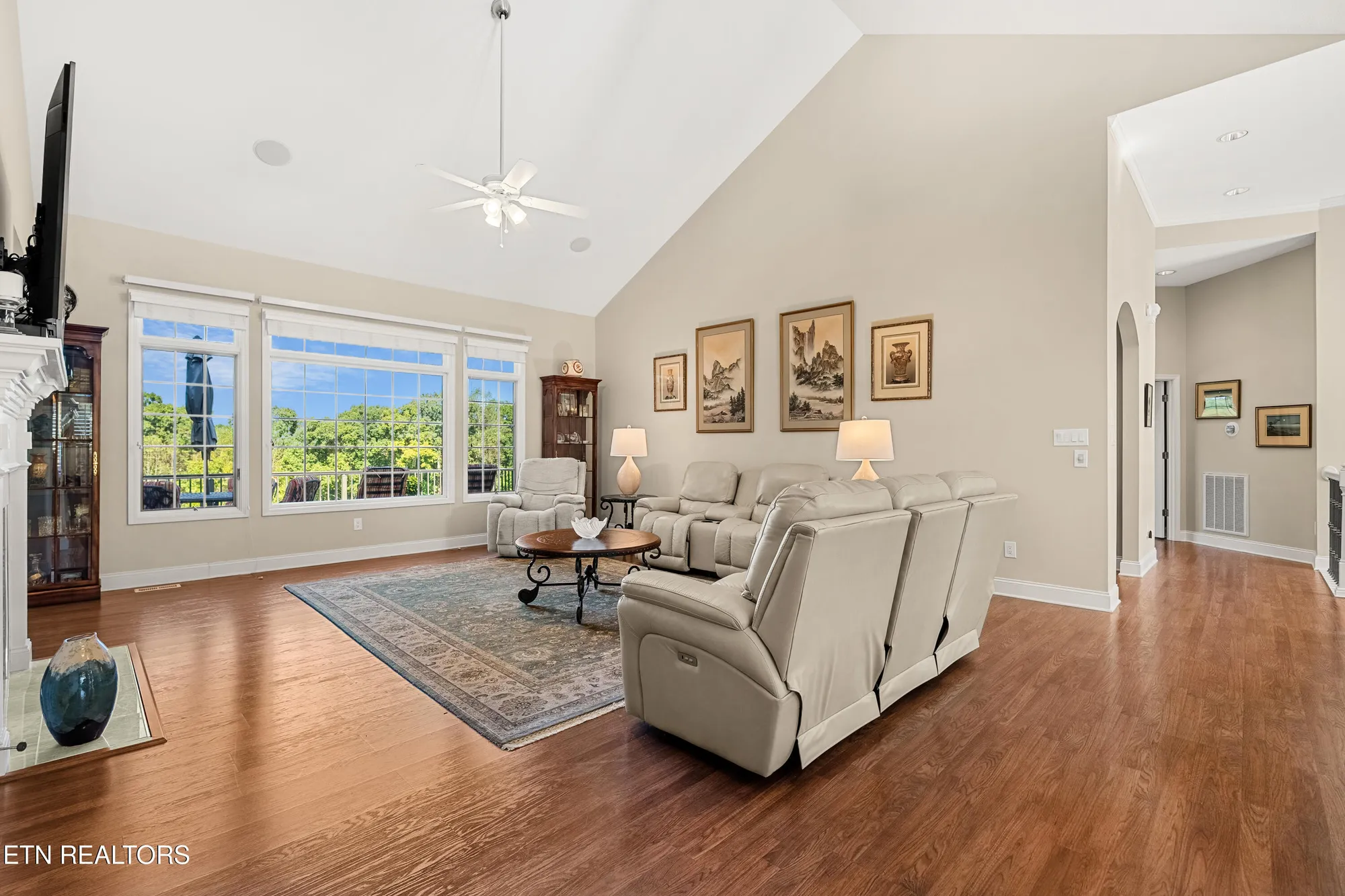 Property Slideshow image 13 of 40 | 117 kenosha ln, Loudon, TN, 37774