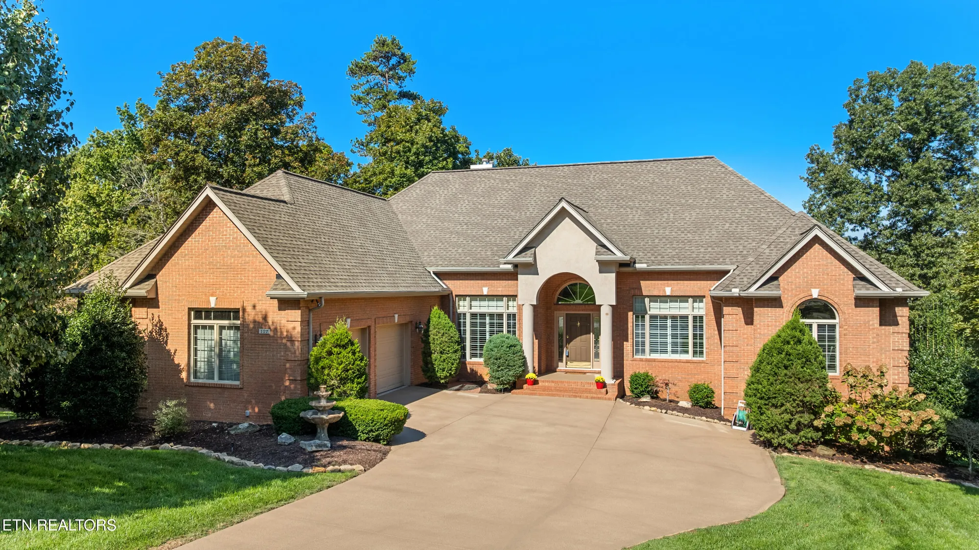 Property Slideshow image 1 of 40 | 117 kenosha ln, Loudon, TN, 37774