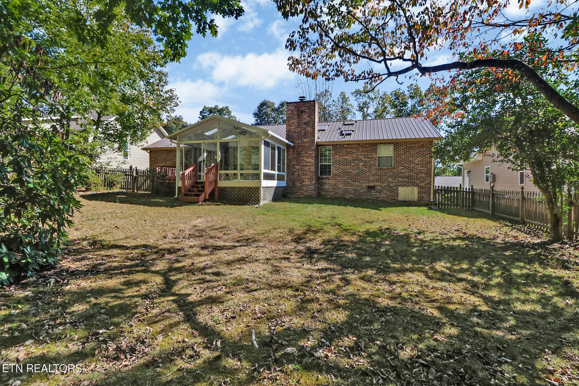 Property Slideshow image 26 of 27 | 309 lakeview dr, Crossville, TN, 38558