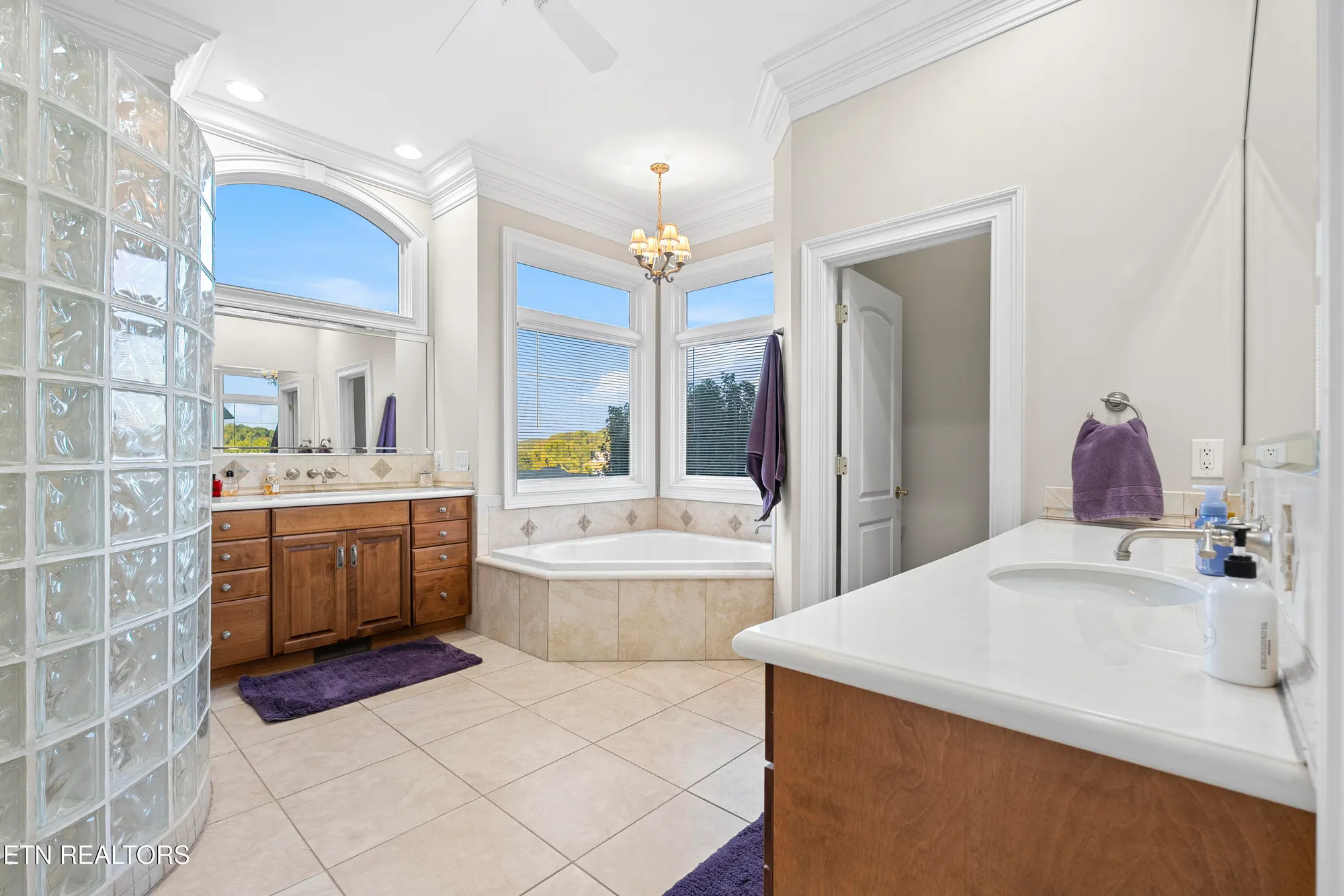 Property Slideshow image 31 of 60 | 1500 rarity bay pkwy, Vonore, TN, 37885