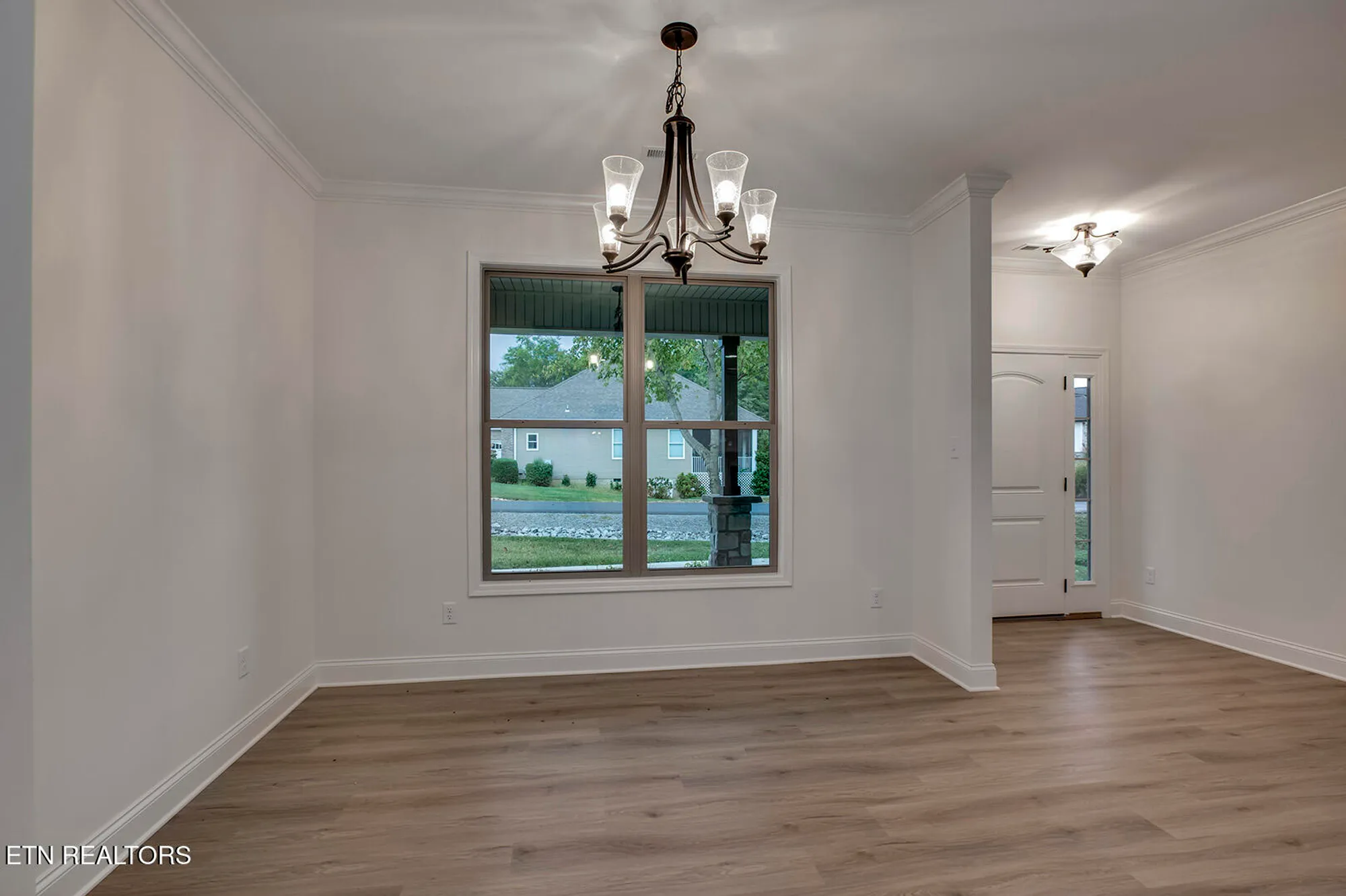 Property Slideshow image 6 of 58 | 172 utsesti way, Loudon, TN, 37774