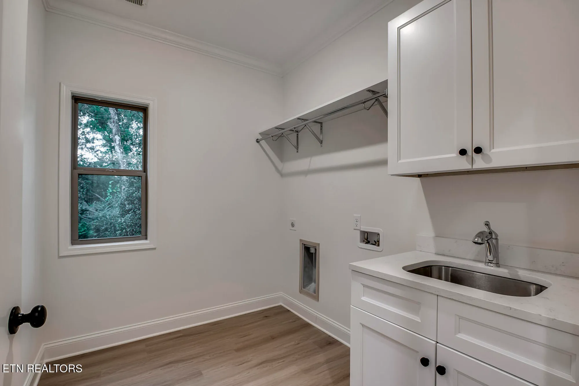 Property Slideshow image 25 of 58 | 172 utsesti way, Loudon, TN, 37774