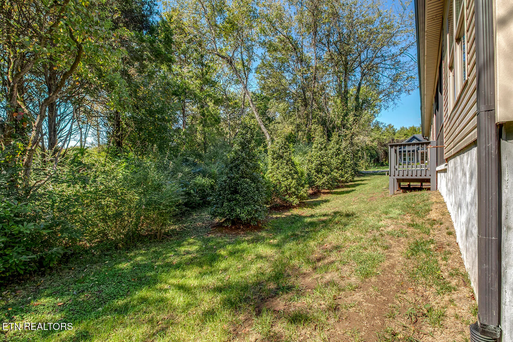 Property Slideshow image 53 of 58 | 172 utsesti way, Loudon, TN, 37774