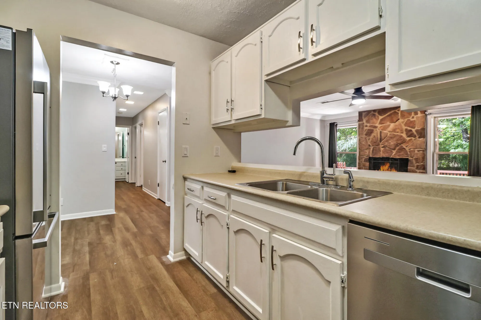 Property Slideshow image 15 of 32 | 130 dovenshire dr, Crossville, TN, 38558