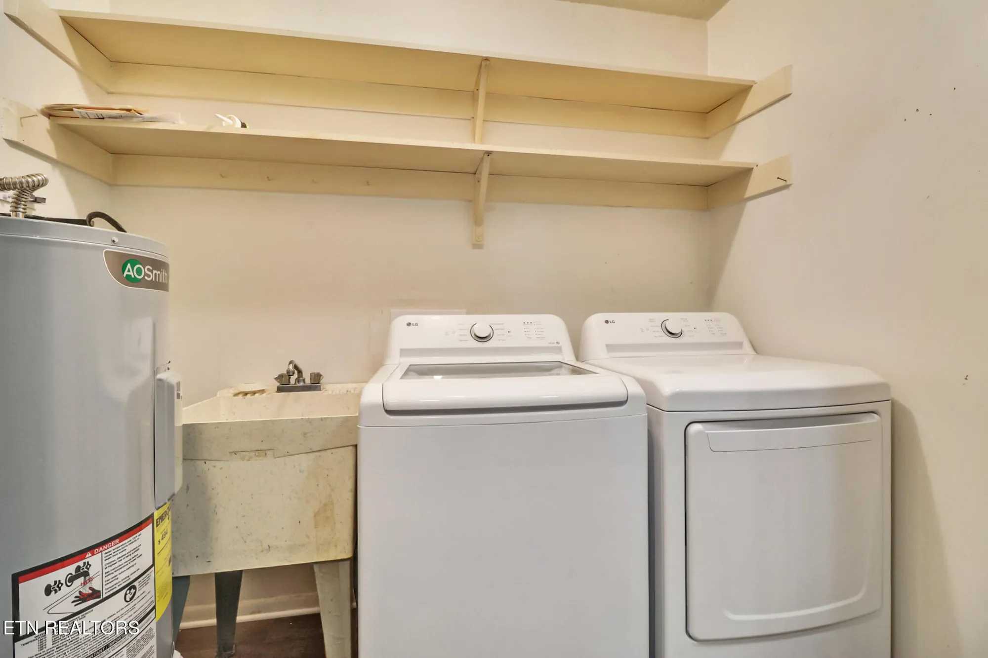 Property Slideshow image 28 of 32 | 130 dovenshire dr, Crossville, TN, 38558