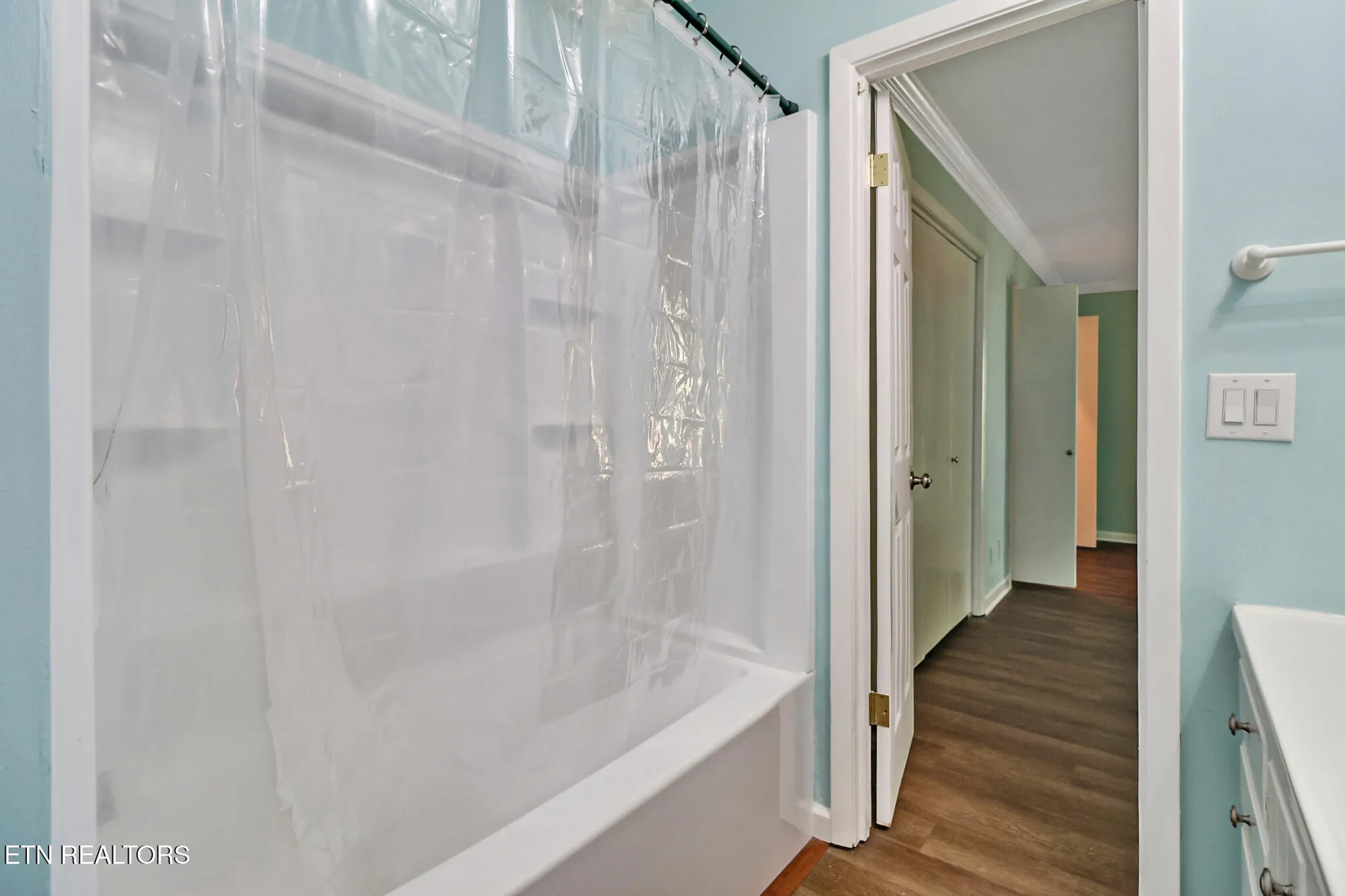 Property Slideshow image 22 of 32 | 130 dovenshire dr, Crossville, TN, 38558