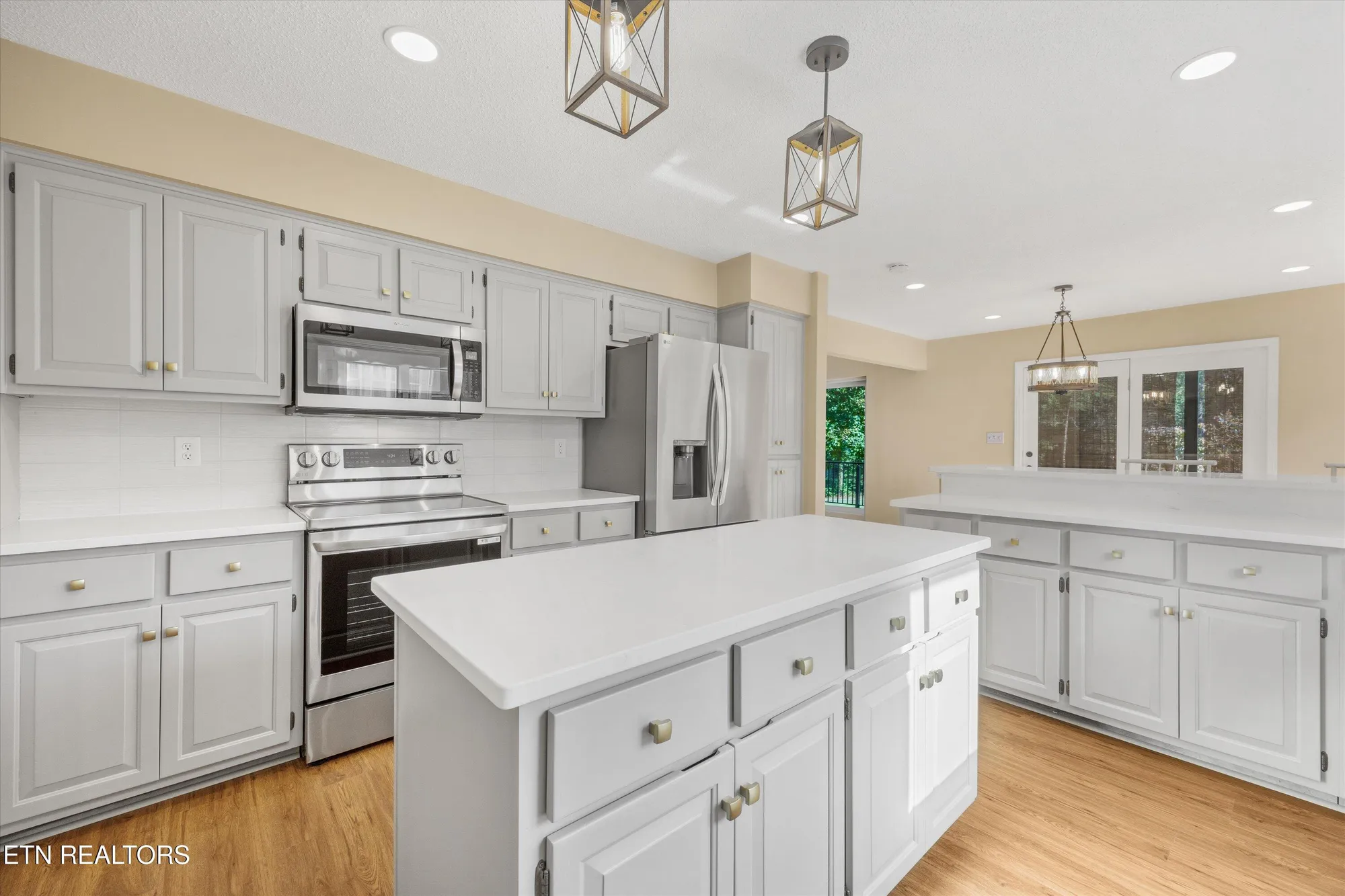 Property Slideshow image 11 of 44 | 146 talah way, Loudon, TN, 37774