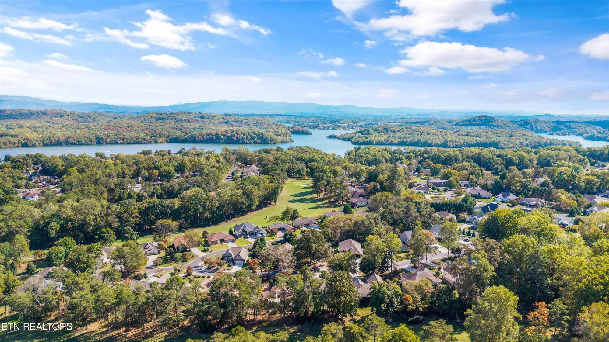 Property Slideshow image 31 of 44 | 146 talah way, Loudon, TN, 37774