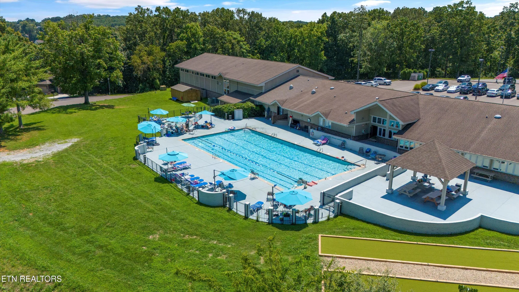 Property Slideshow image 38 of 44 | 146 talah way, Loudon, TN, 37774