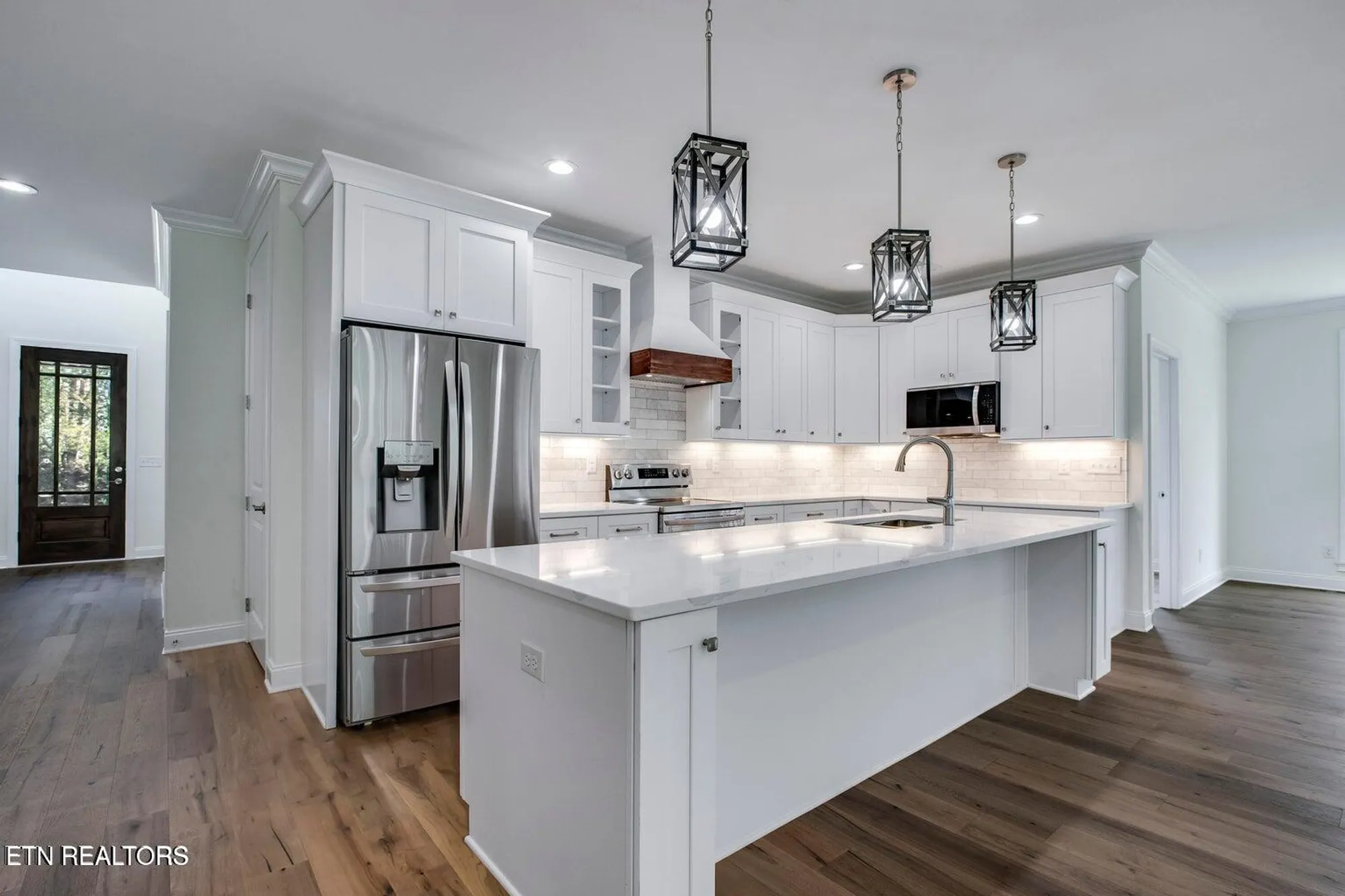 Property Slideshow image 18 of 47 | 297 dudala way, Loudon, TN, 37774