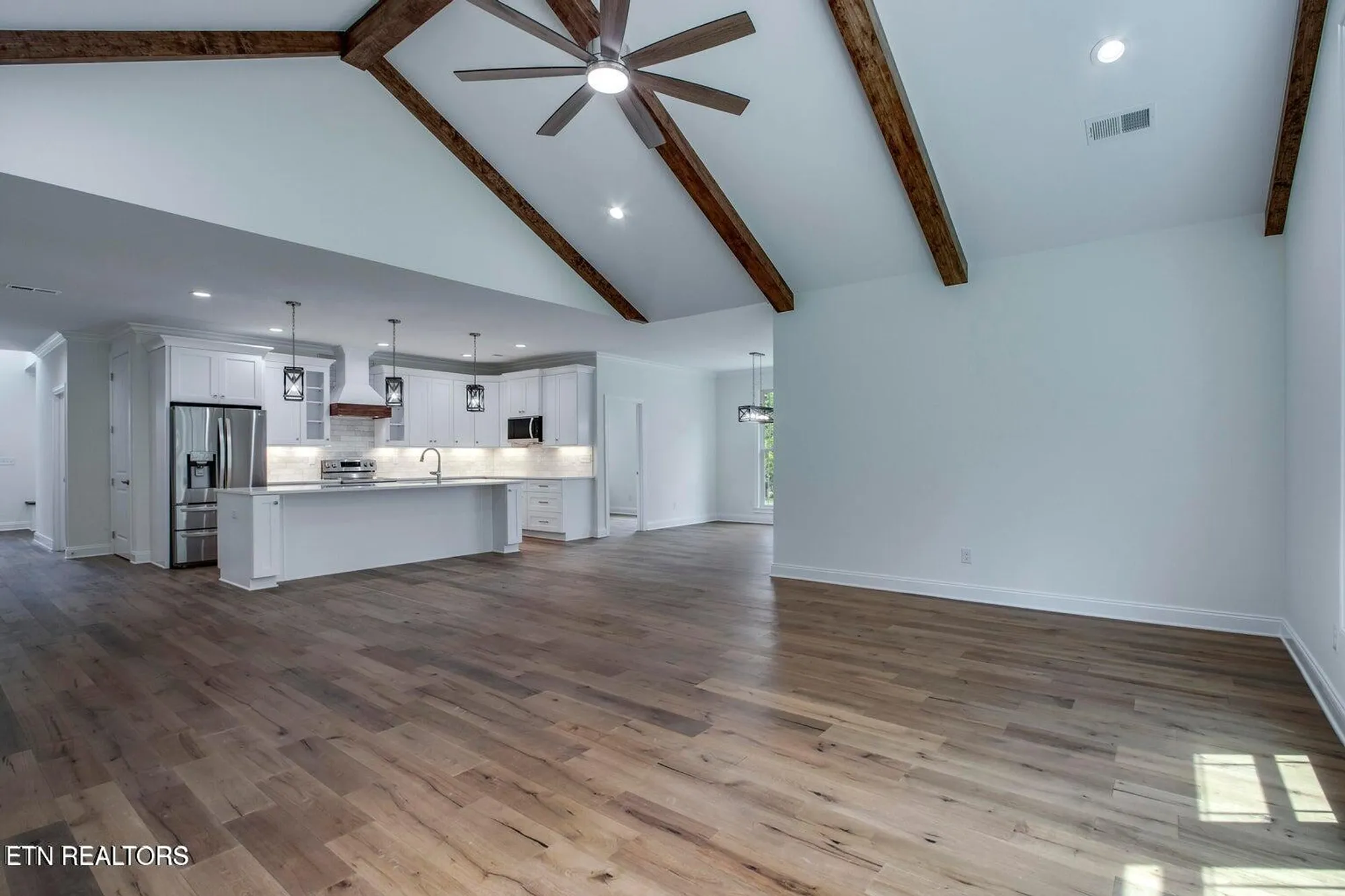 Property Slideshow image 12 of 47 | 297 dudala way, Loudon, TN, 37774