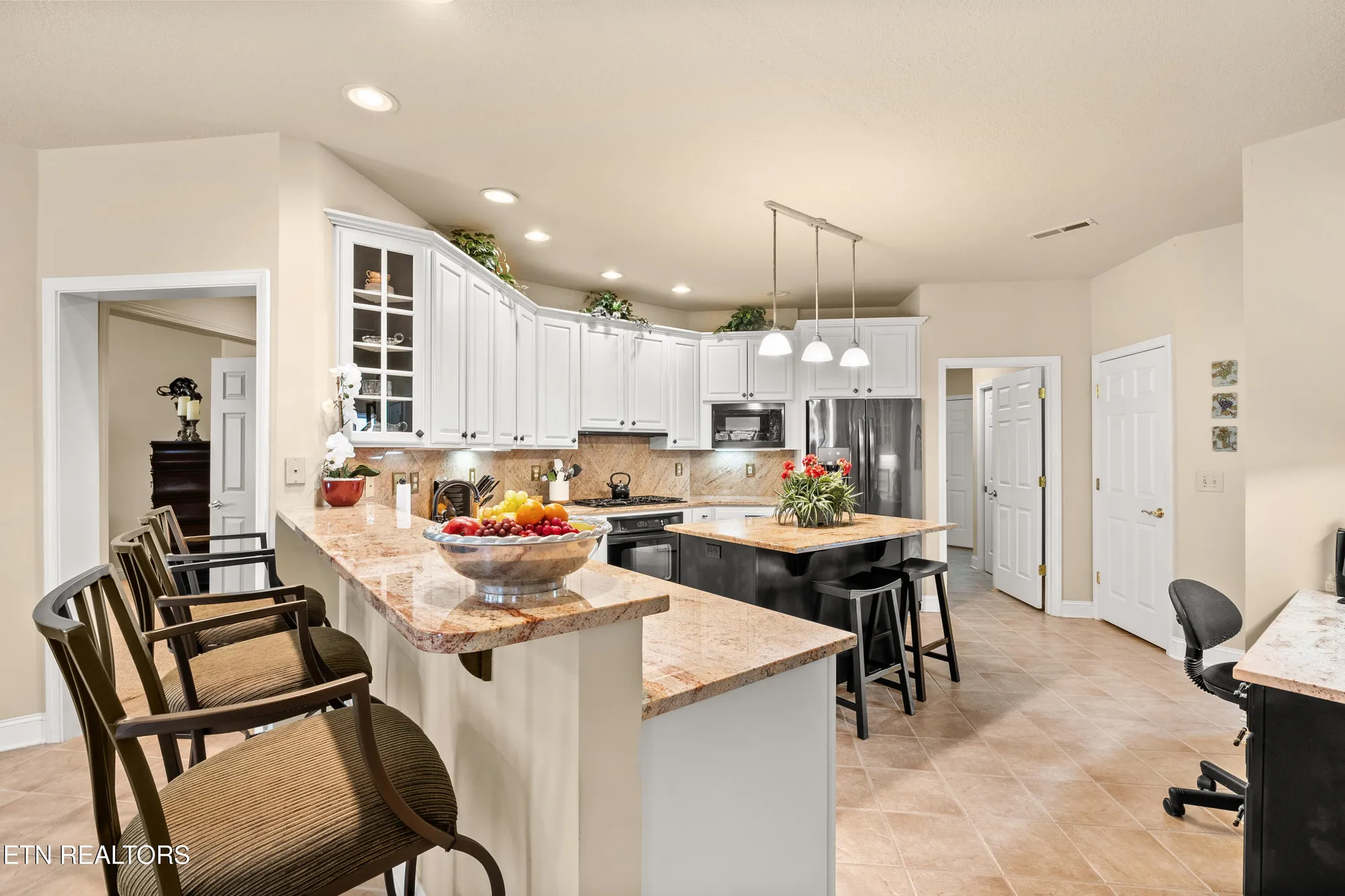 Property Slideshow image 15 of 40 | 725 wood duck dr, Vonore, TN, 37885
