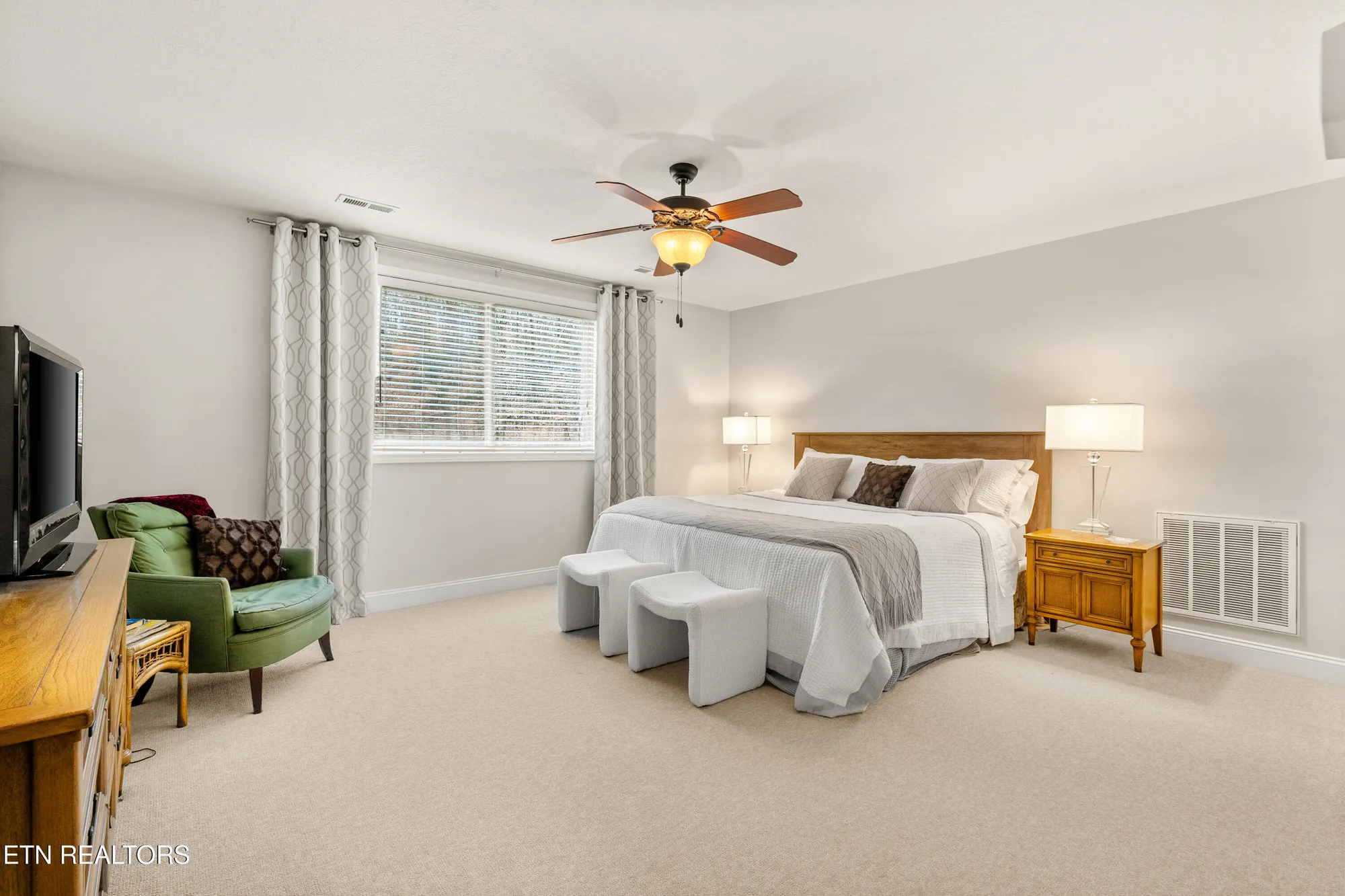 Property Slideshow image 32 of 40 | 725 wood duck dr, Vonore, TN, 37885