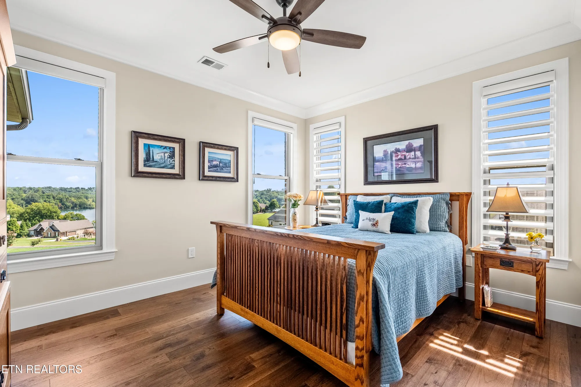 Property Slideshow image 18 of 49 | 320 watercrest dr, Vonore, TN, 37885