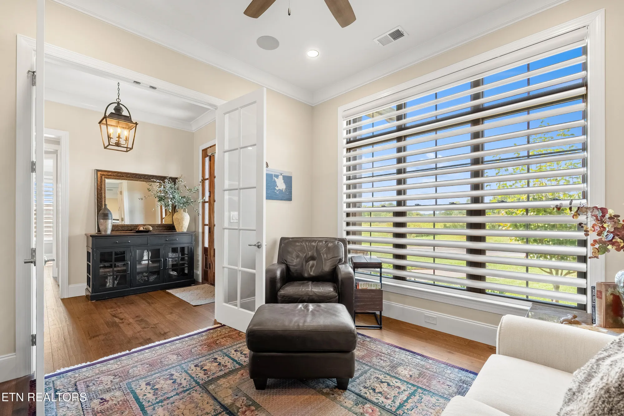 Property Slideshow image 12 of 49 | 320 watercrest dr, Vonore, TN, 37885